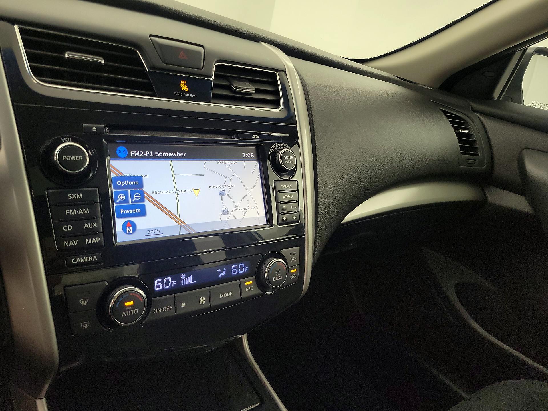 Thumbnail: 2014 Nissan Altima - 14