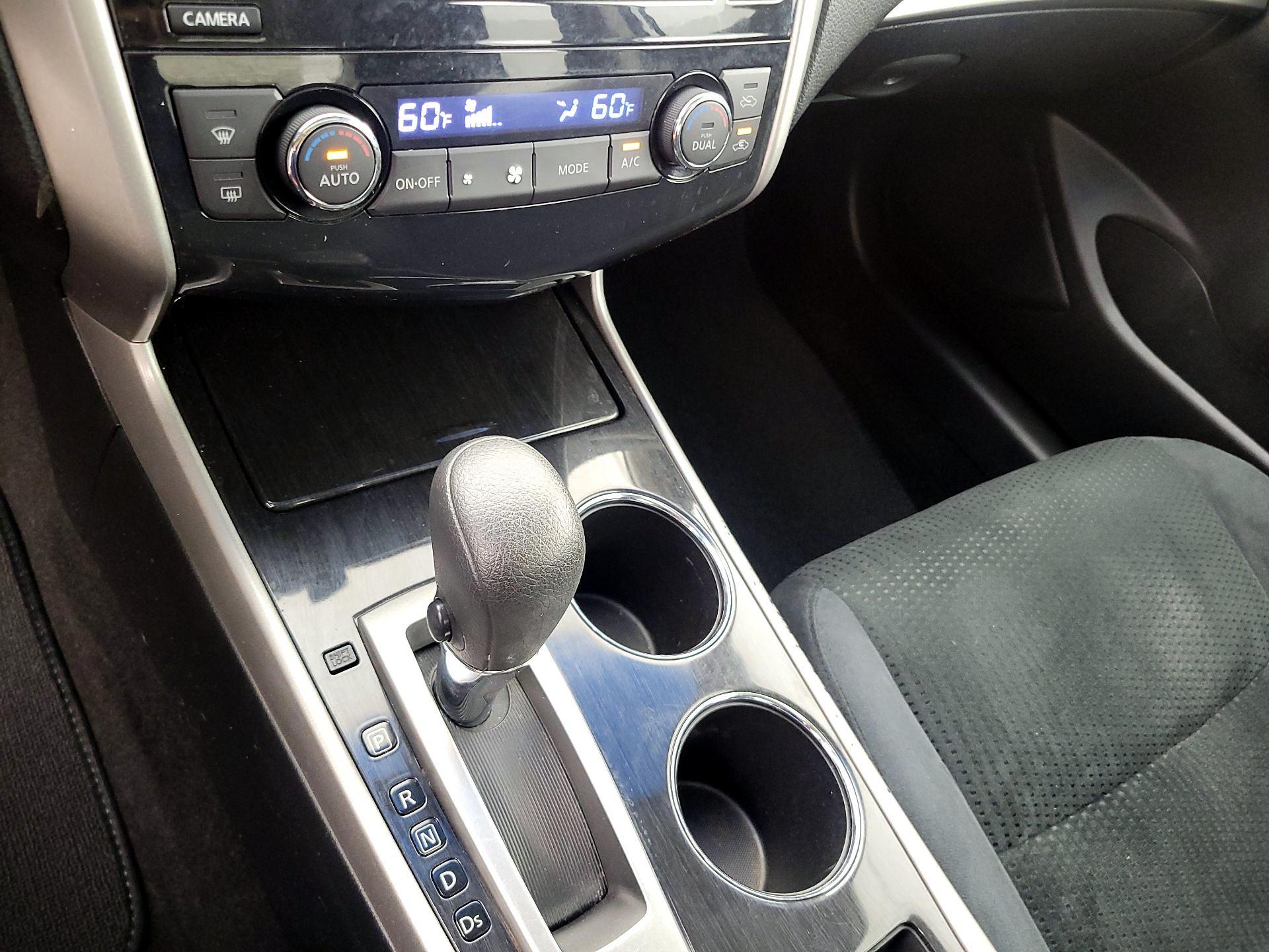 Thumbnail: 2014 Nissan Altima - 17