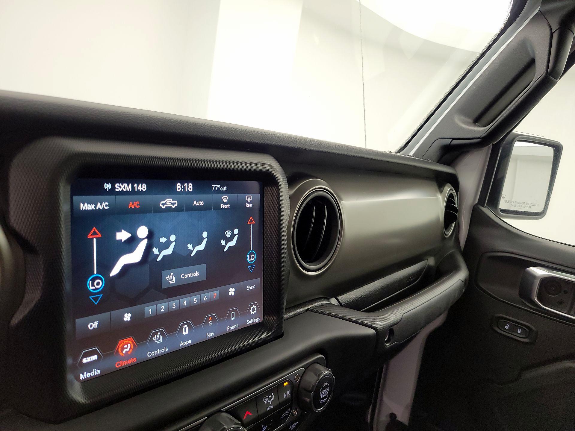 Thumbnail: 2023 Jeep Gladiator - 17