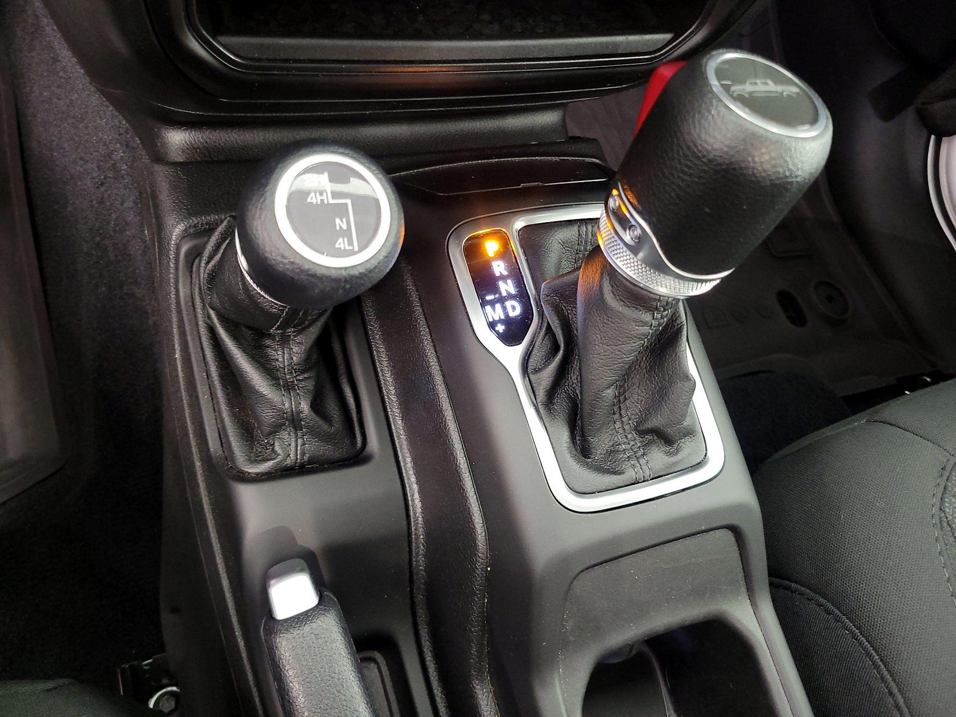 Thumbnail: 2023 Jeep Gladiator - 18