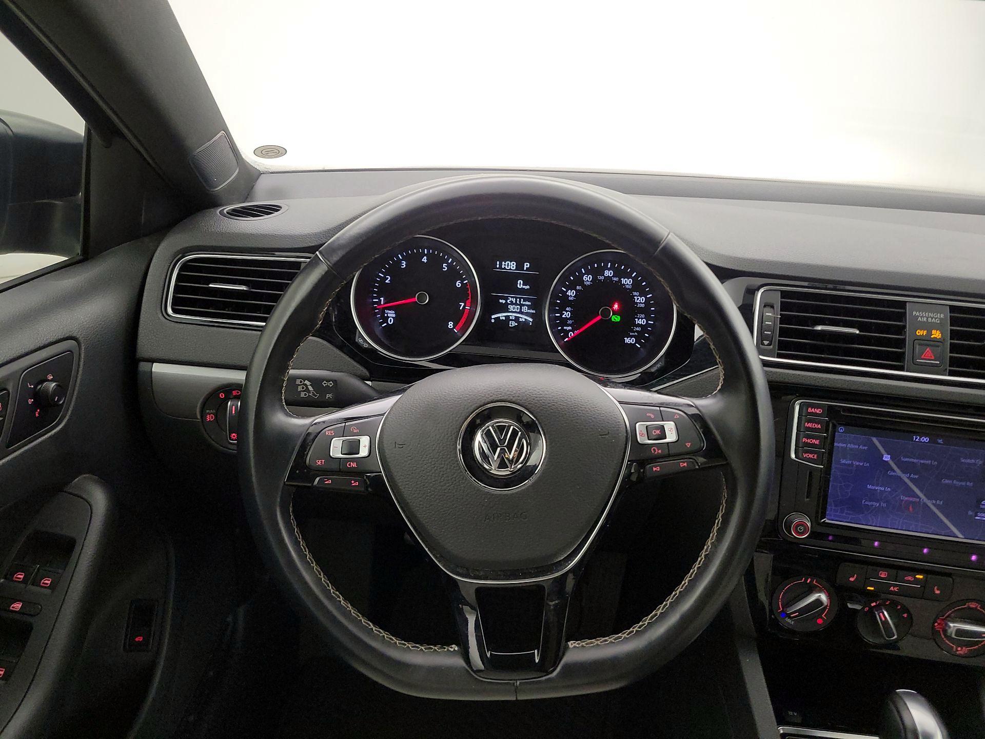 Thumbnail: 2016 Volkswagen Jetta - 10