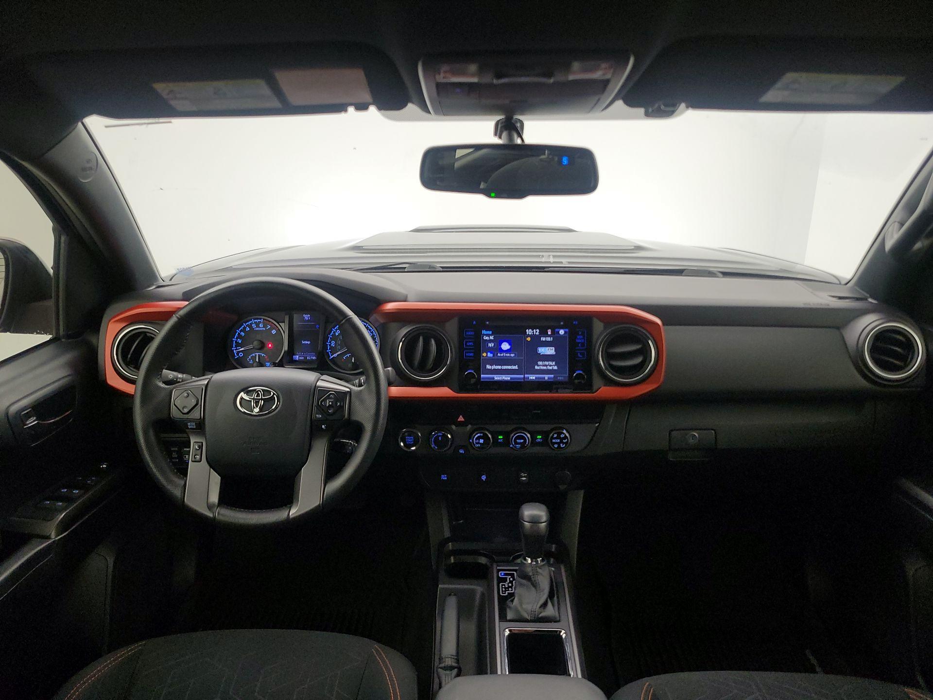 Thumbnail: 2017 Toyota Tacoma - 9