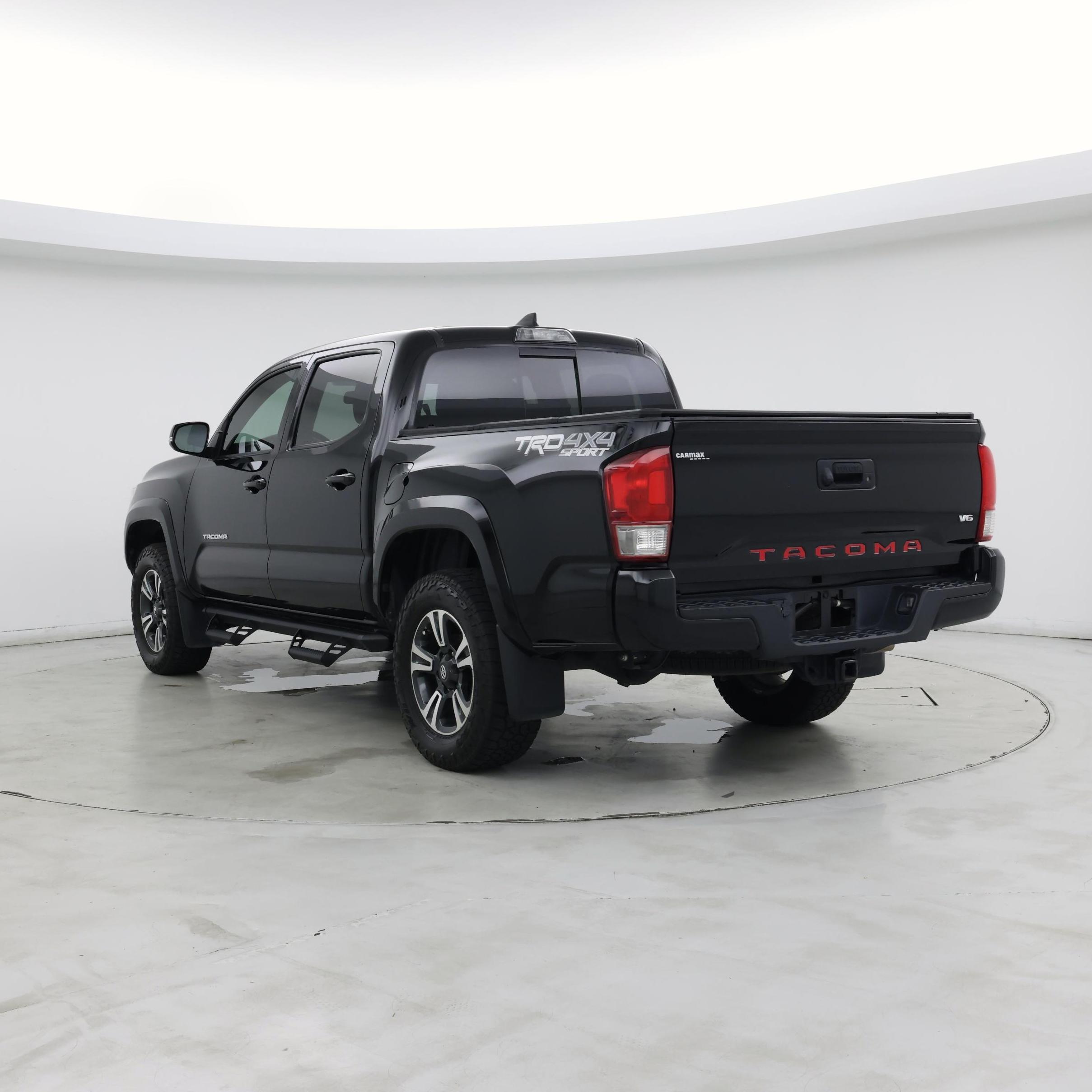 Thumbnail: 2017 Toyota Tacoma - 2