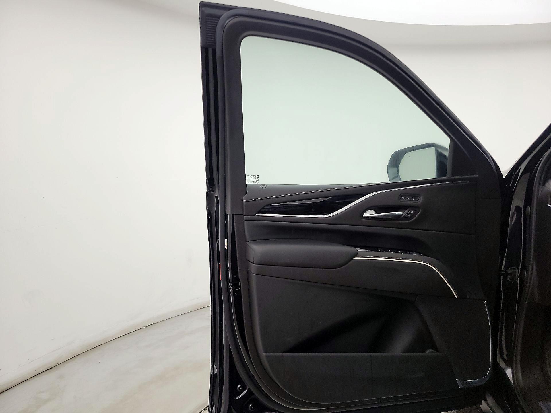 Thumbnail: 2021 Cadillac Escalade - 12
