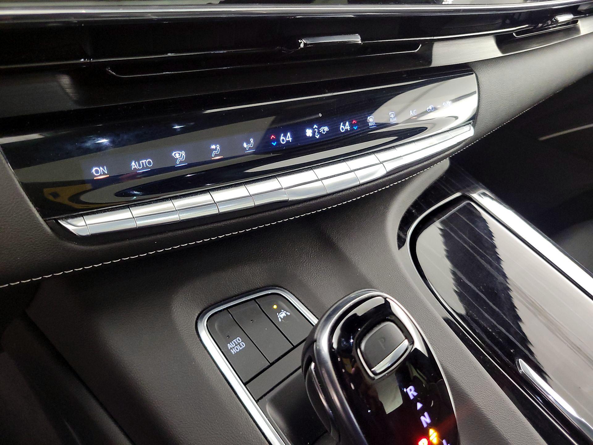 Thumbnail: 2021 Cadillac Escalade - 17