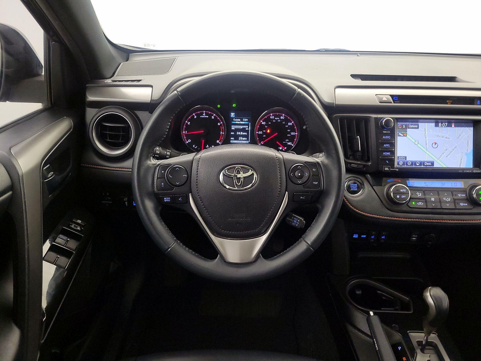 Thumbnail: 2016 Toyota RAV4 - 10