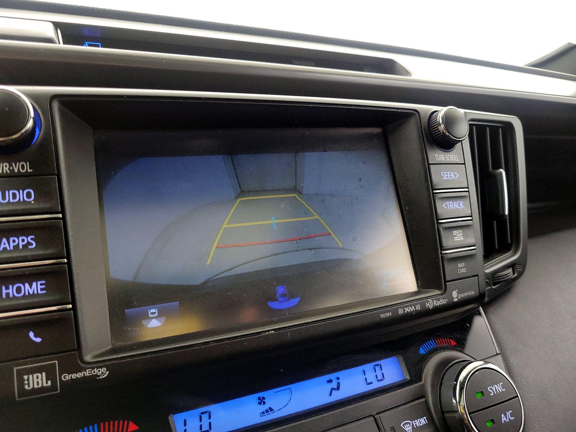 Thumbnail: 2016 Toyota RAV4 - 15
