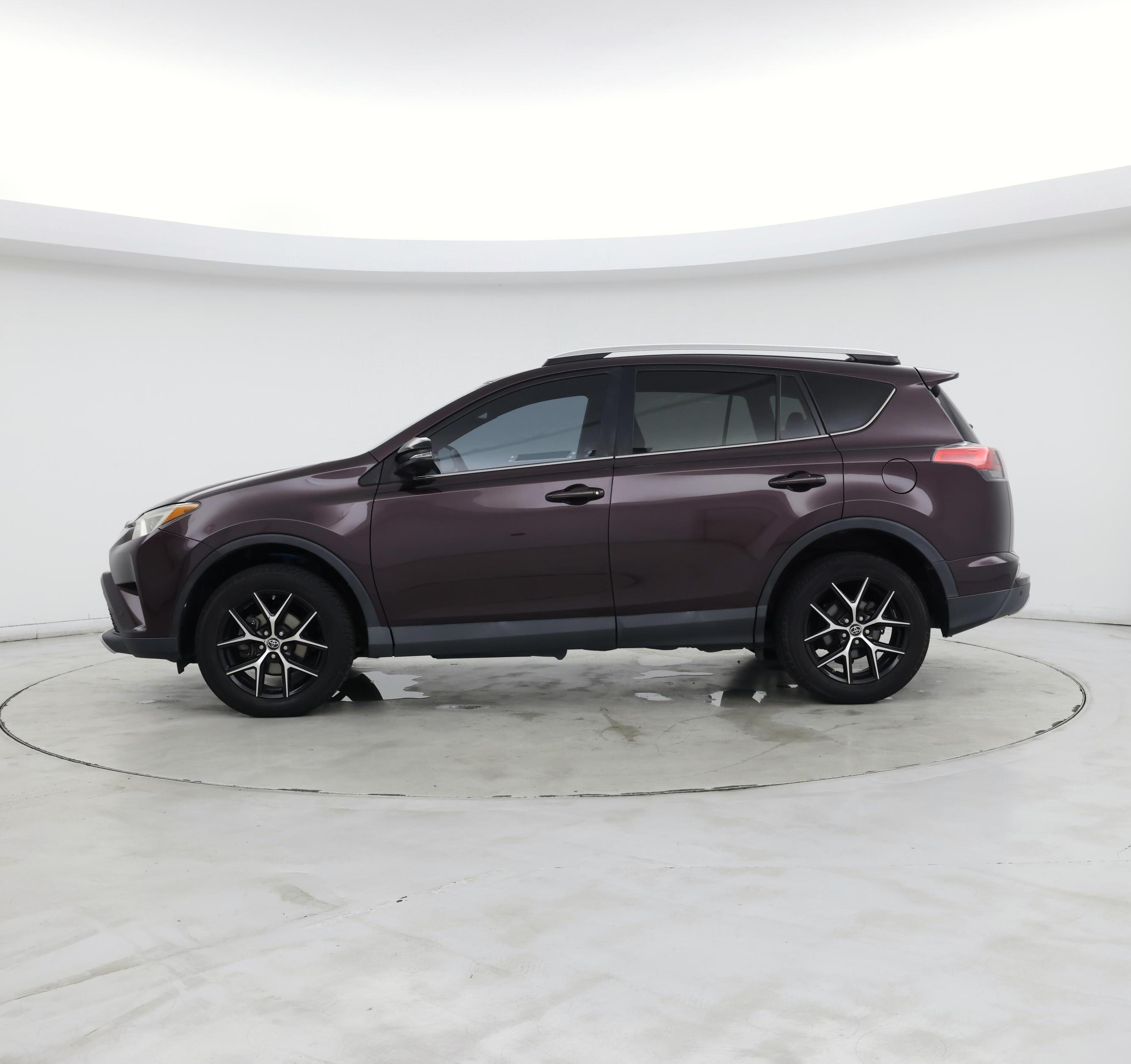Thumbnail: 2016 Toyota RAV4 - 3