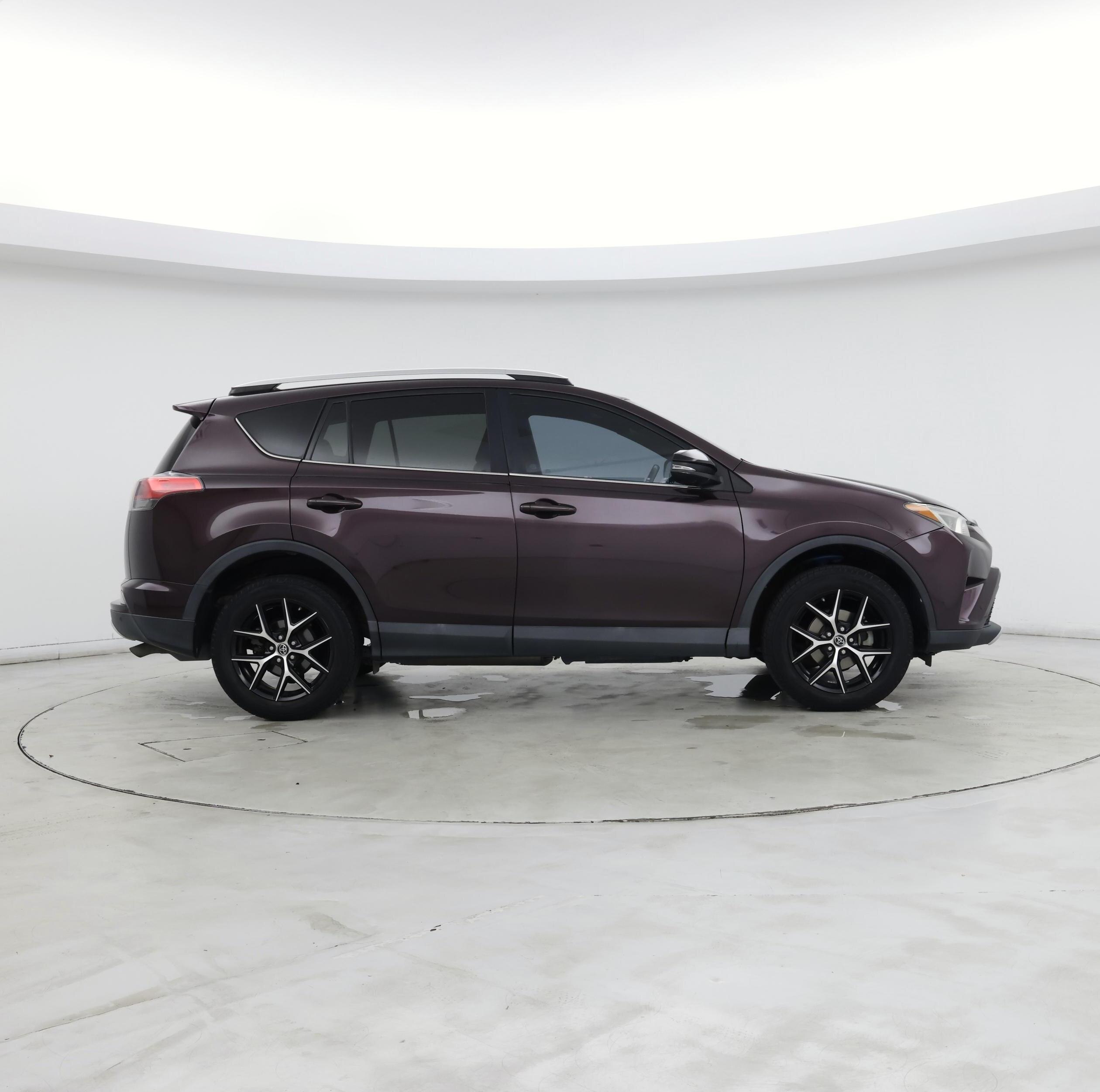 Thumbnail: 2016 Toyota RAV4 - 7