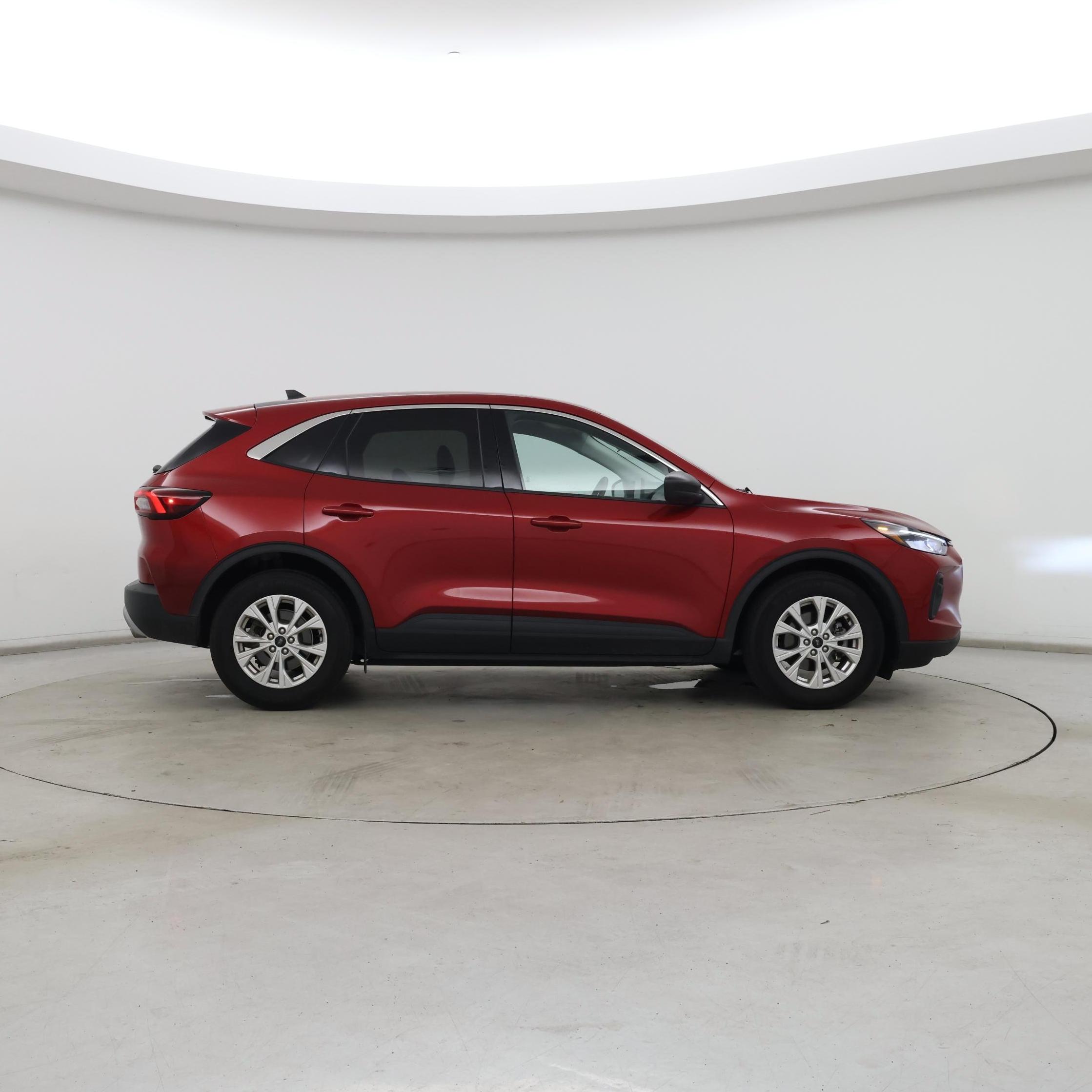 Thumbnail: 2023 Ford Escape - 7