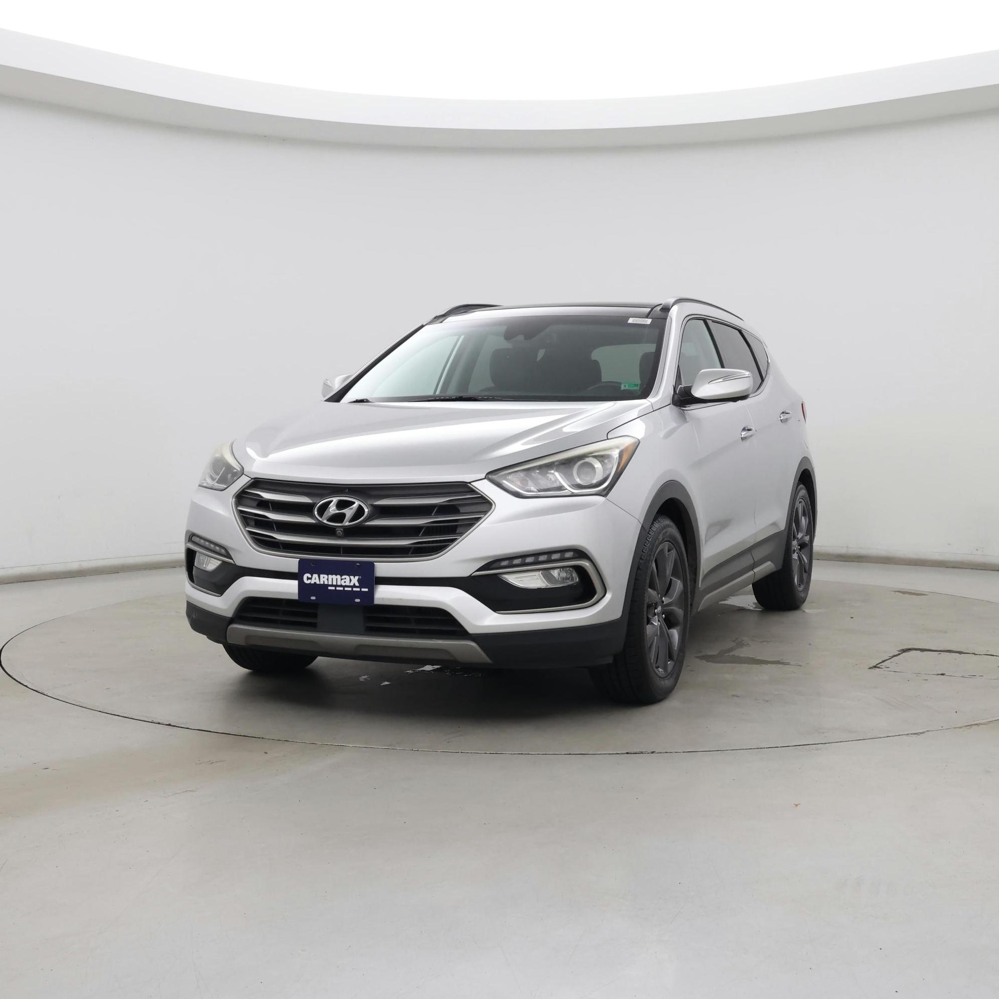 Thumbnail: 2017 Hyundai Santa Fe - 4