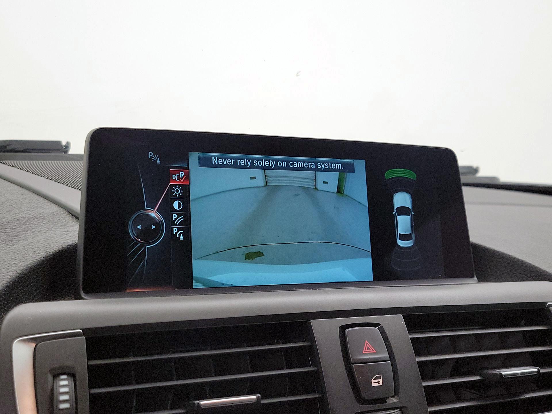 Thumbnail: 2016 BMW 2 Series - 14