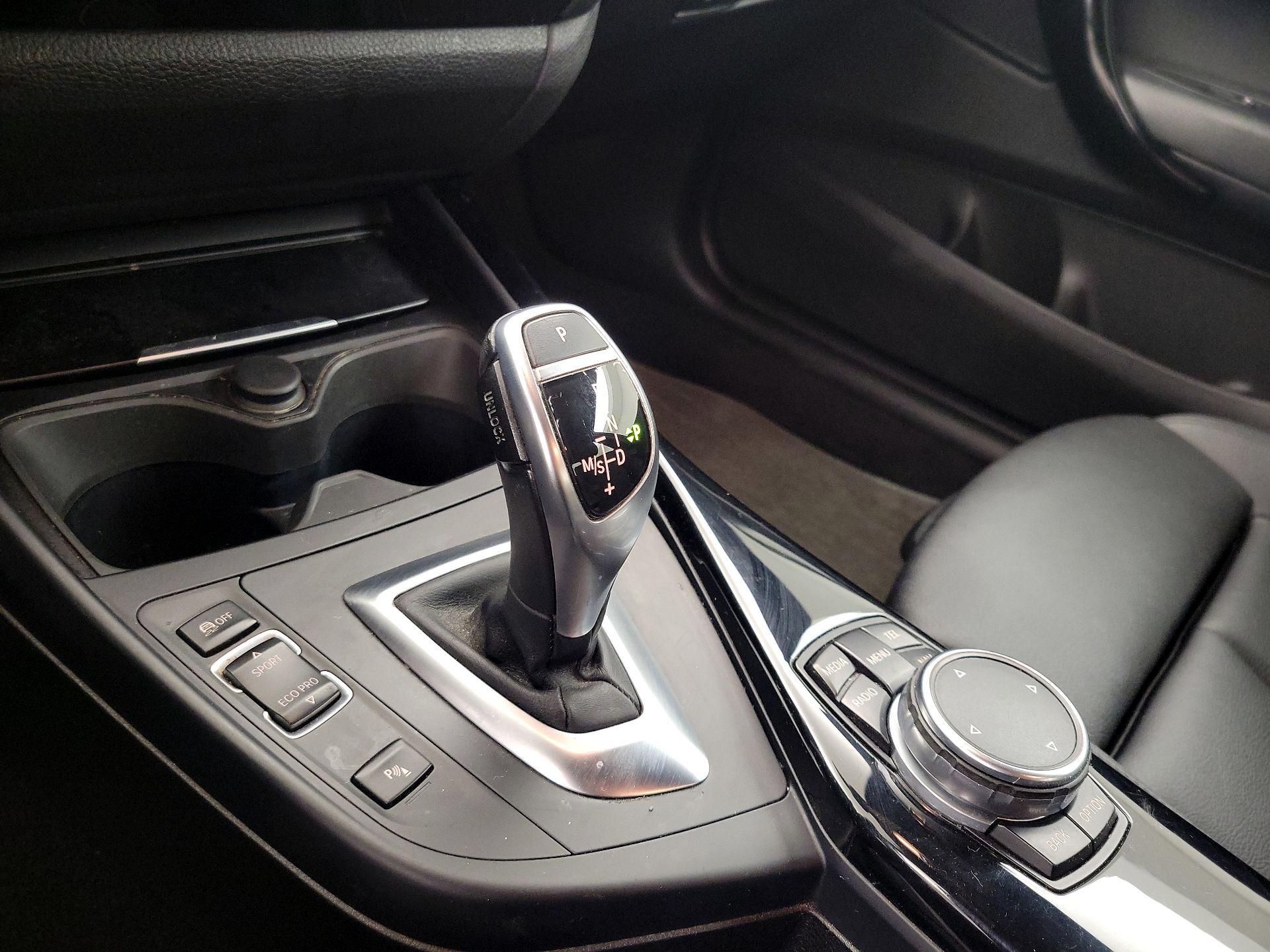 Thumbnail: 2016 BMW 2 Series - 17