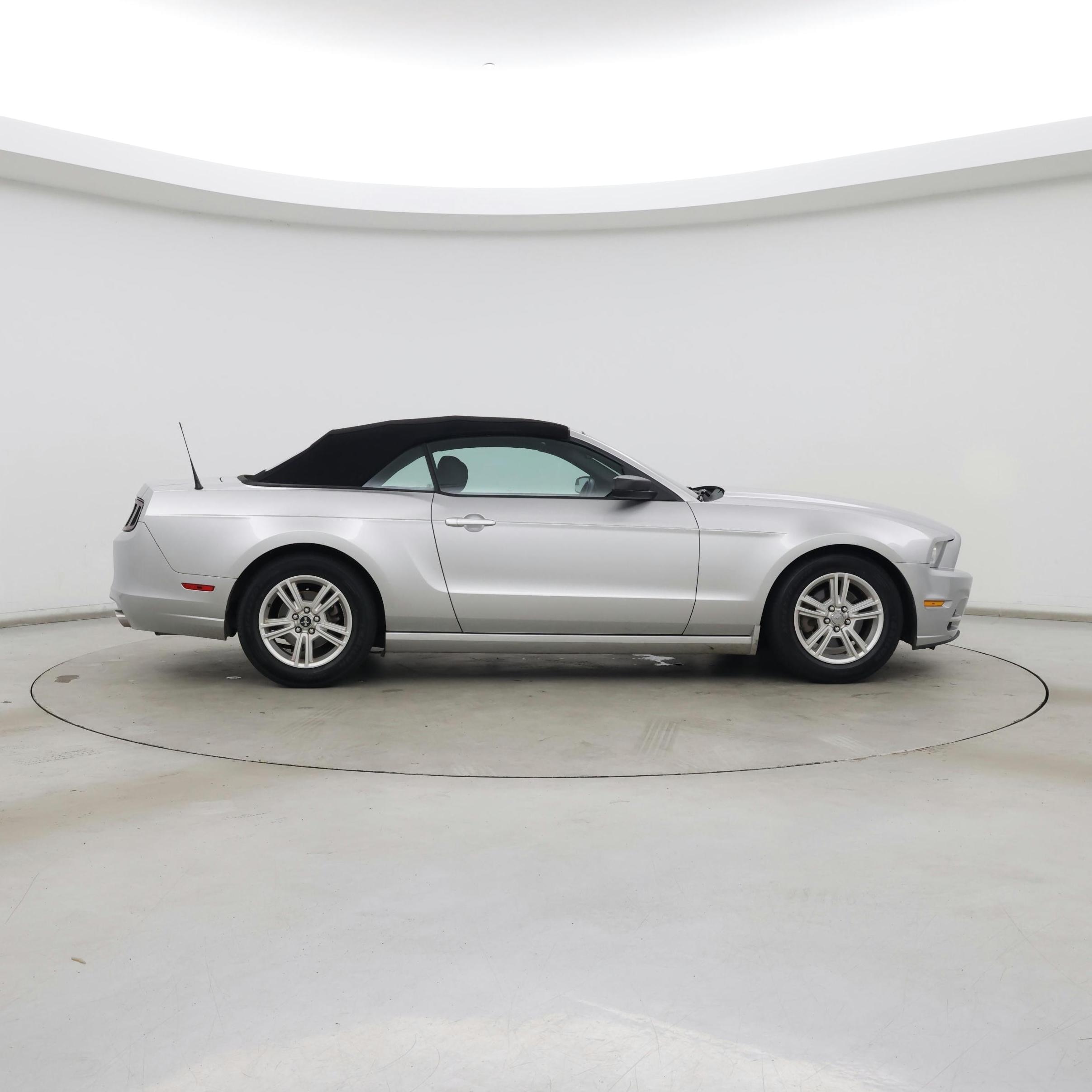 Thumbnail: 2014 Ford Mustang - 7
