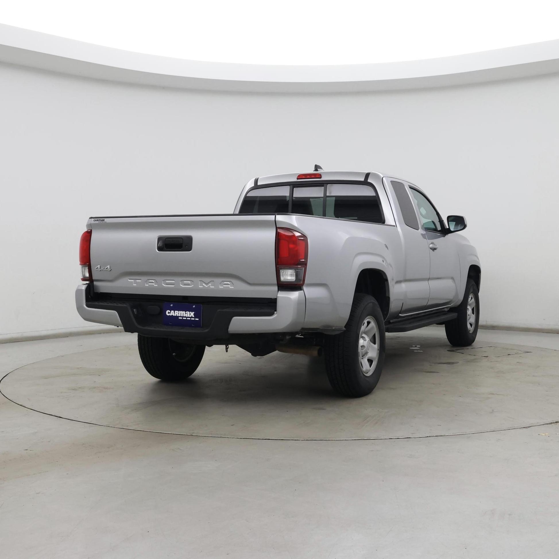 Thumbnail: 2022 Toyota Tacoma - 8