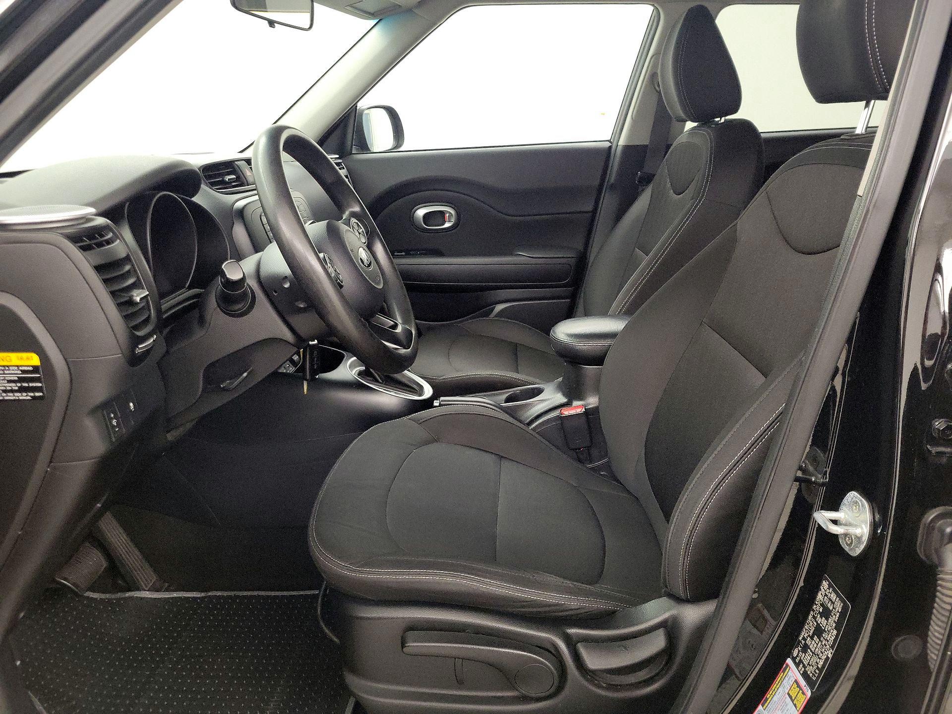 Thumbnail: 2015 Kia Soul - 11
