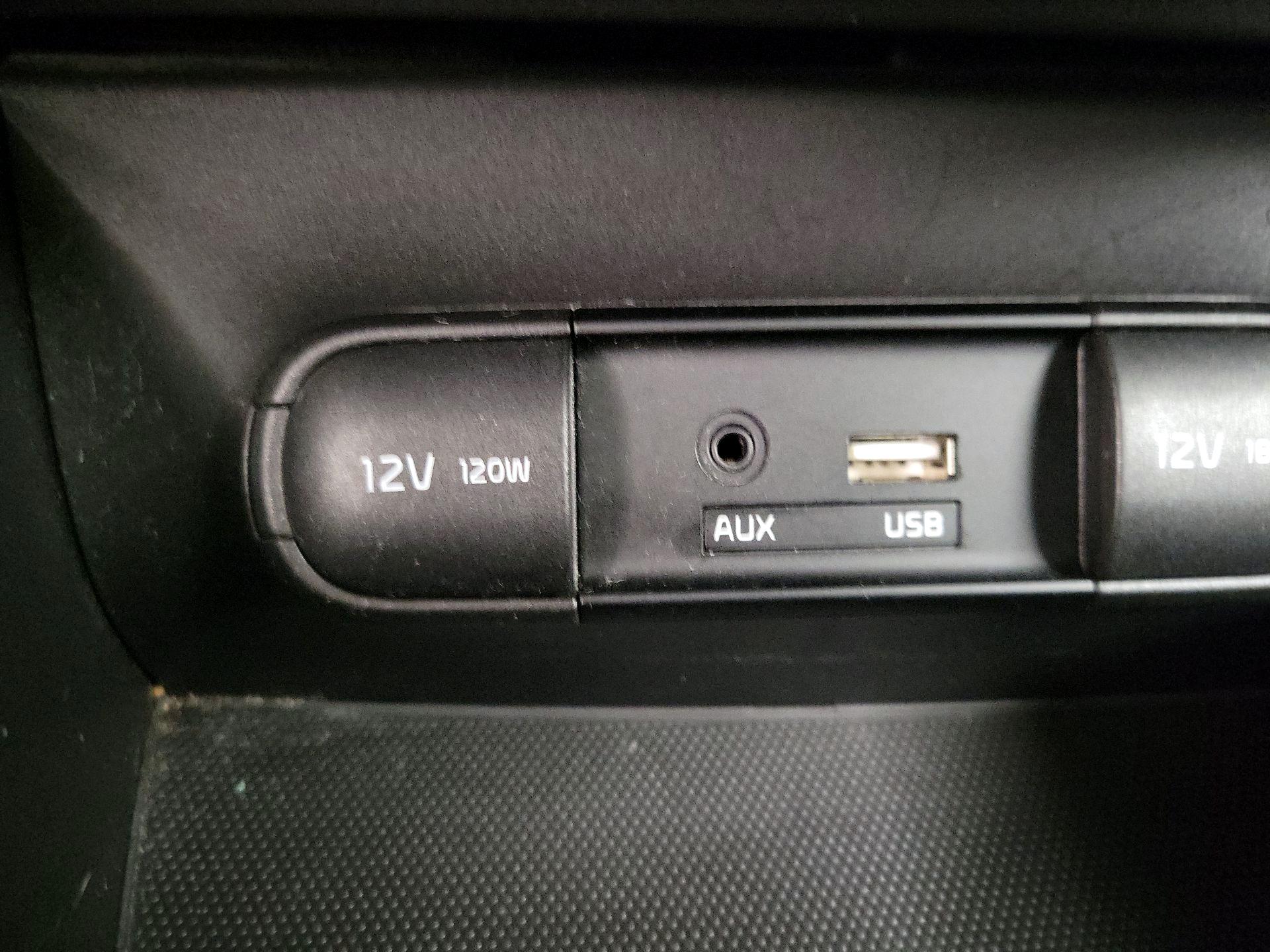 Thumbnail: 2015 Kia Soul - 17