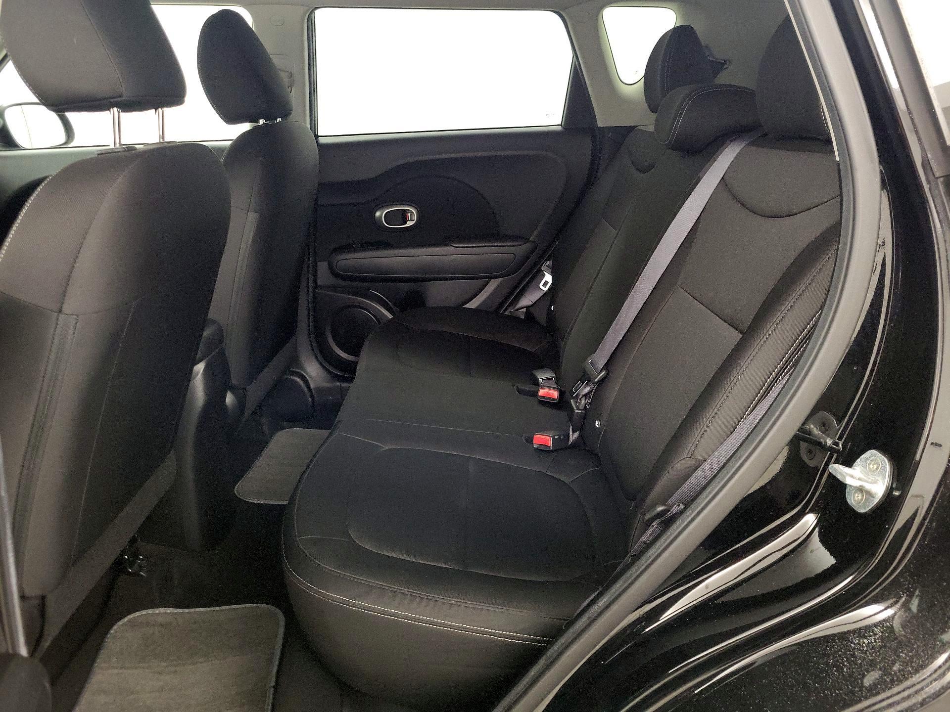 Thumbnail: 2015 Kia Soul - 18