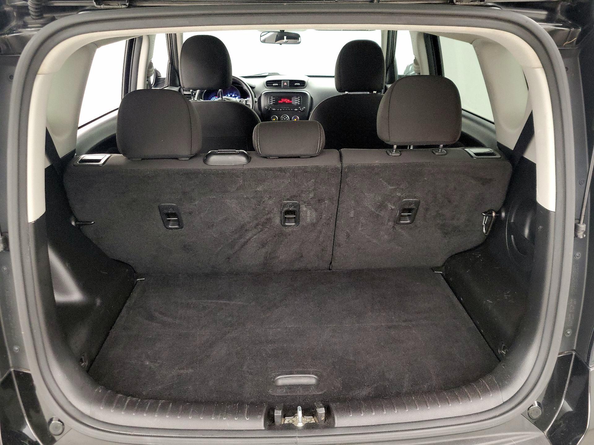 Thumbnail: 2015 Kia Soul - 19