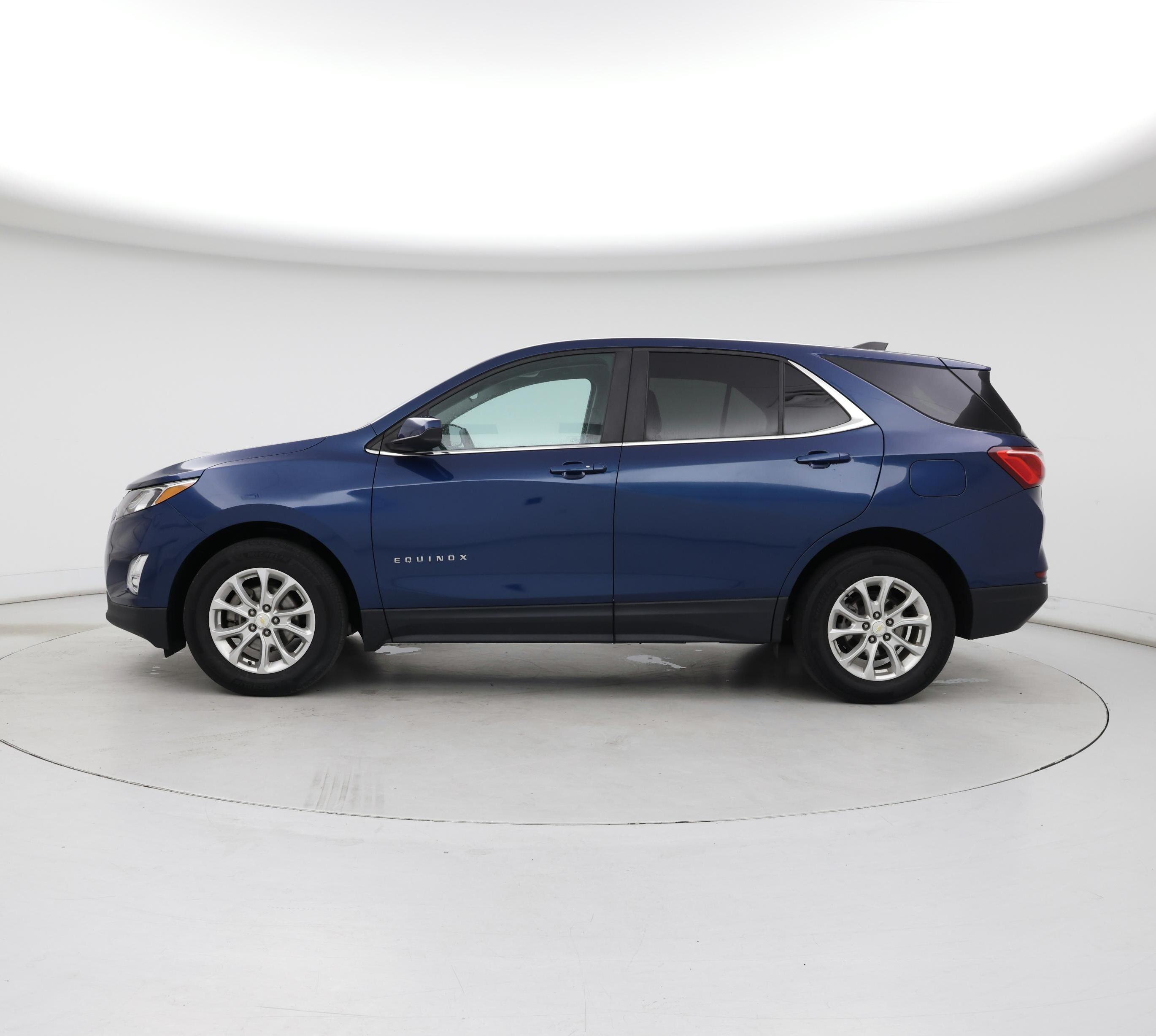 Thumbnail: 2021 Chevrolet Equinox - 3