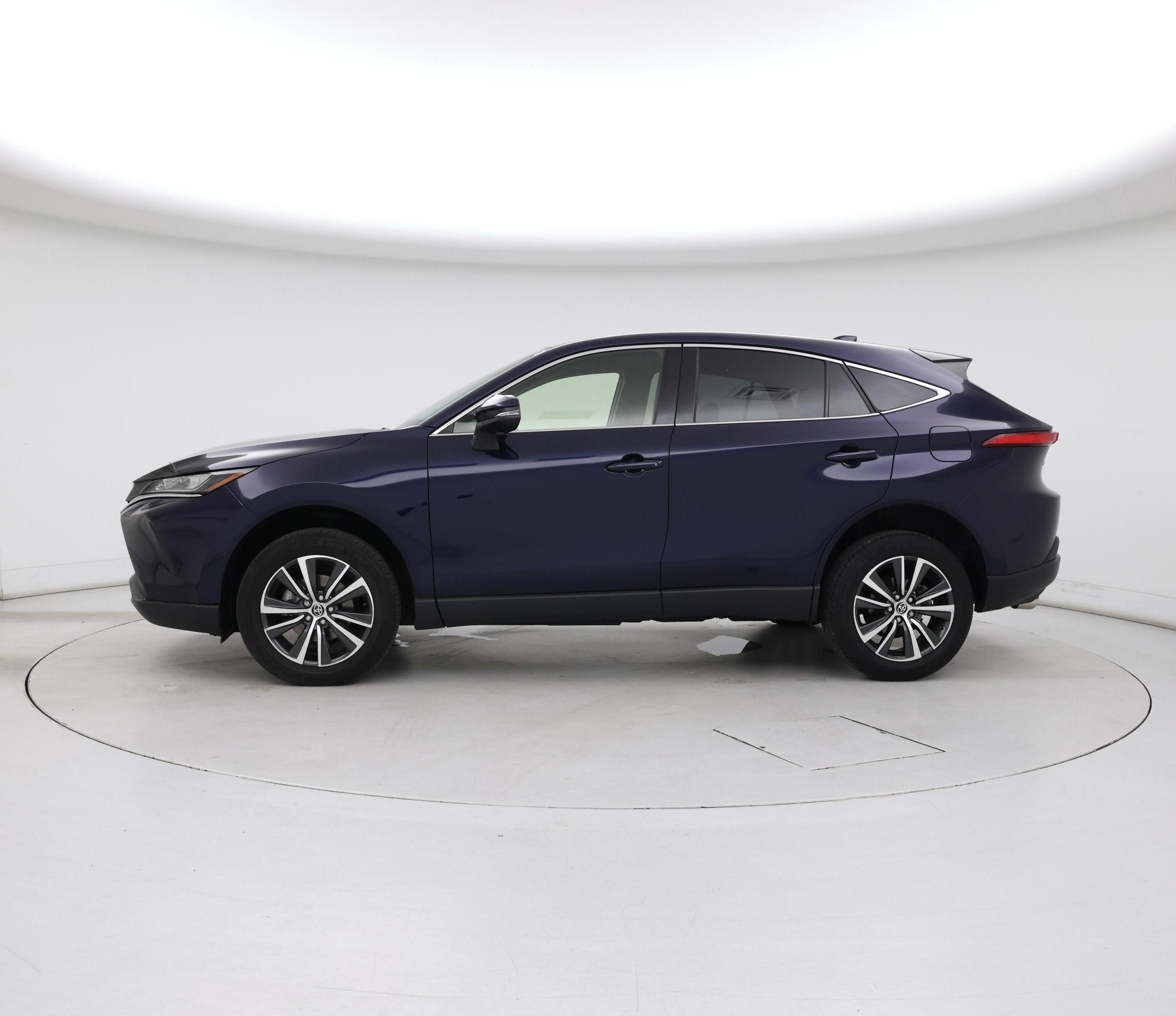 Thumbnail: 2022 Toyota Venza - 3