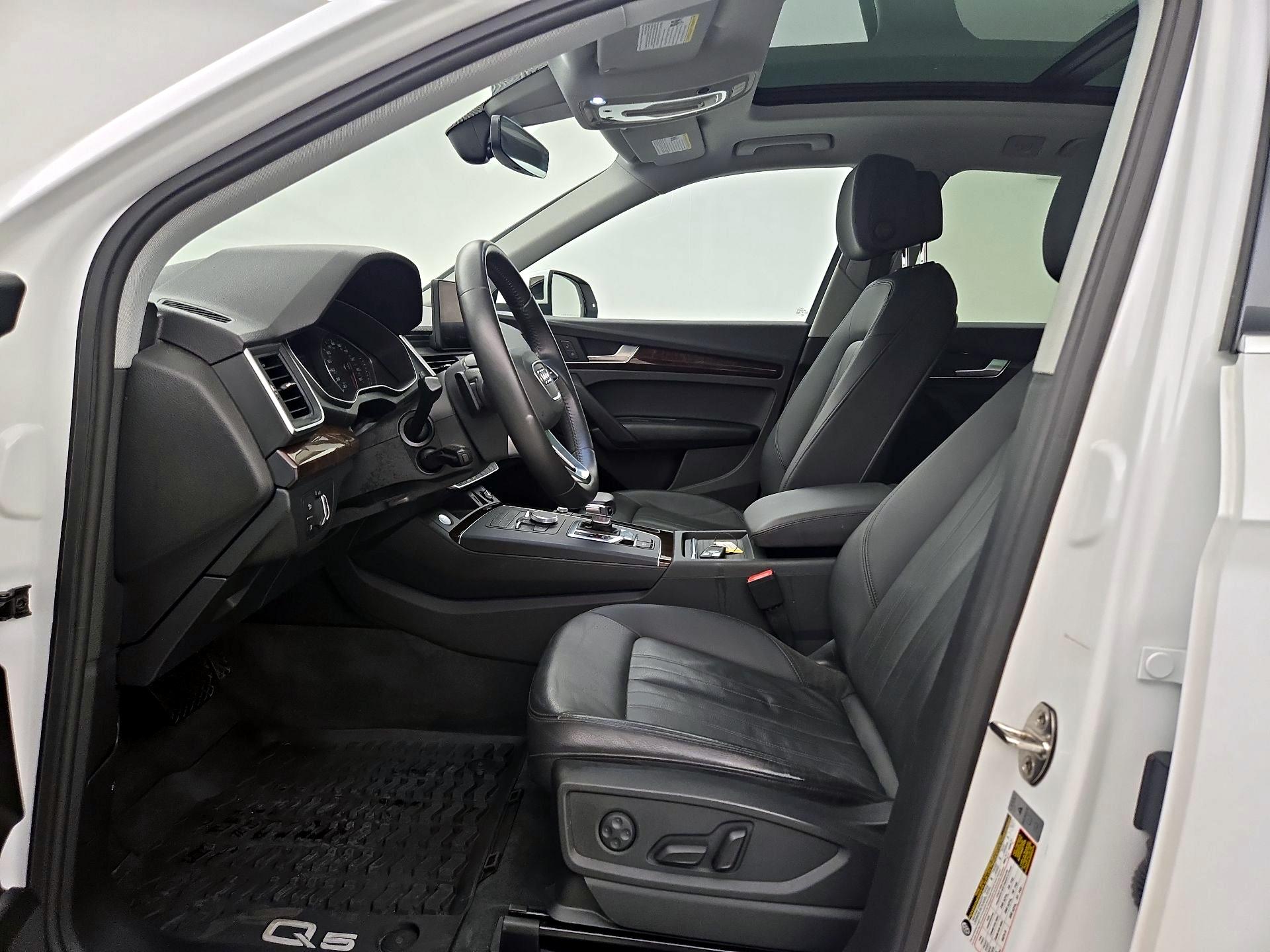 Thumbnail: 2020 Audi Q5 - 11