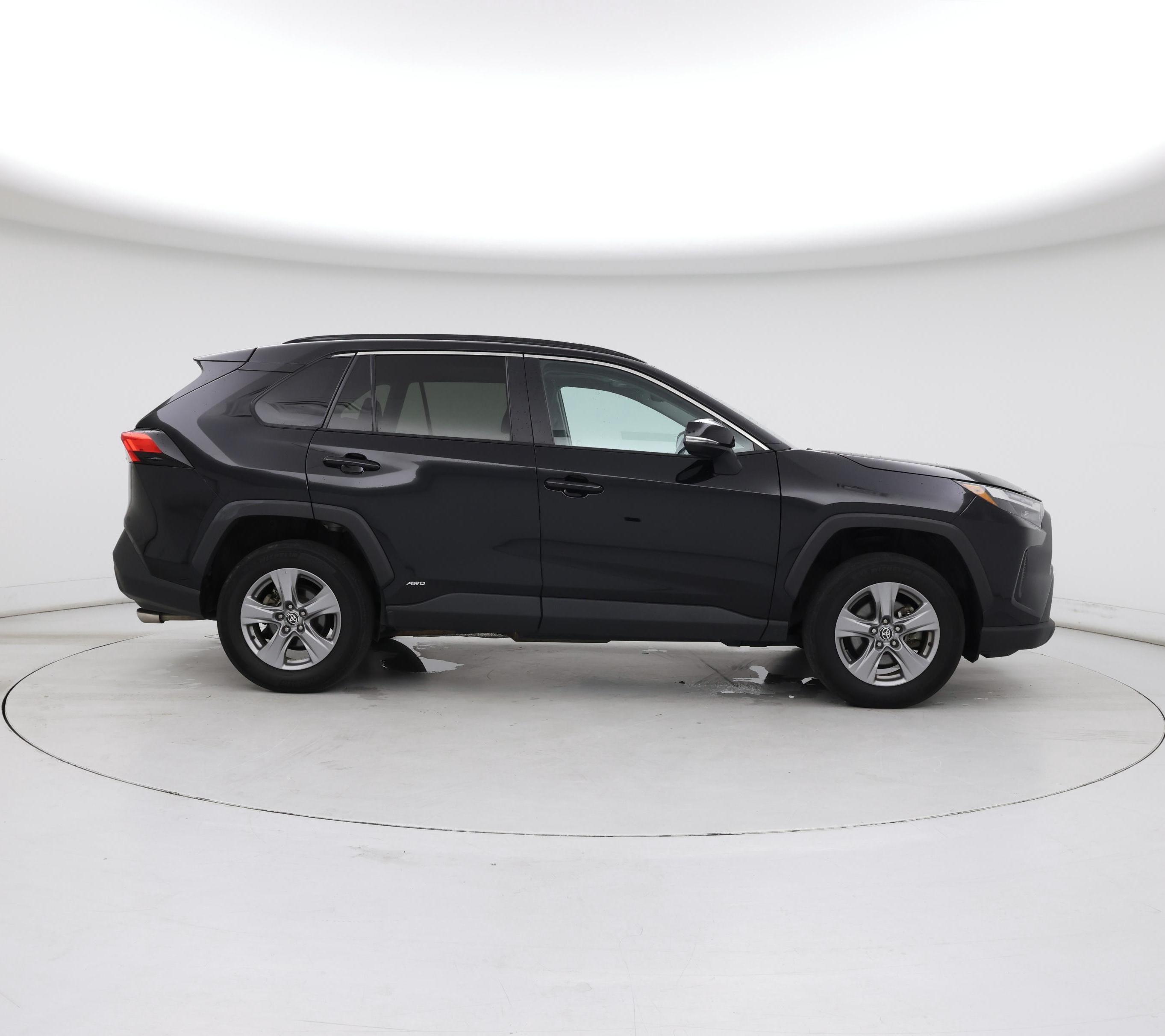 Thumbnail: 2022 Toyota RAV4 - 7