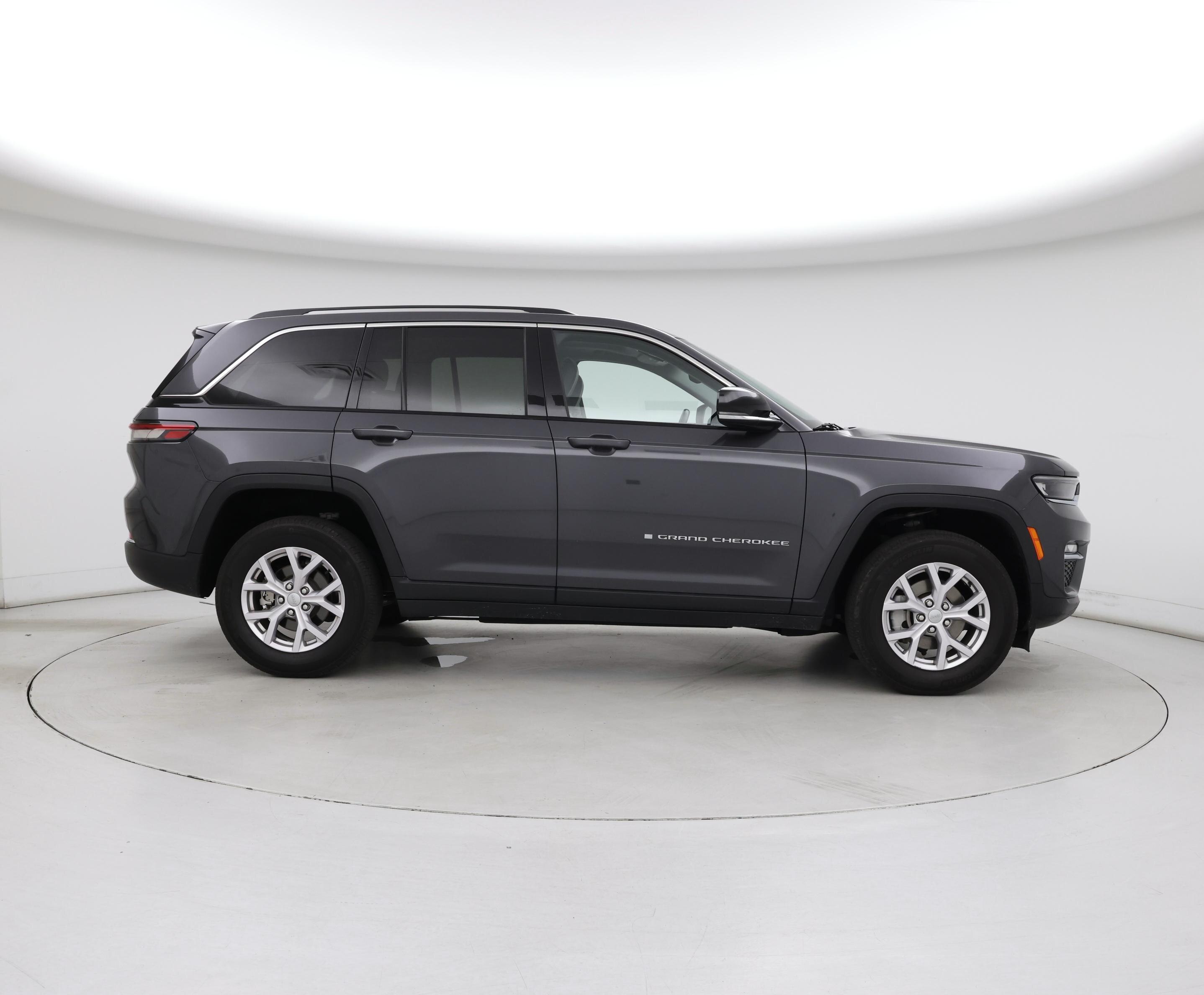 Thumbnail: 2022 Jeep Grand Cherokee - 7