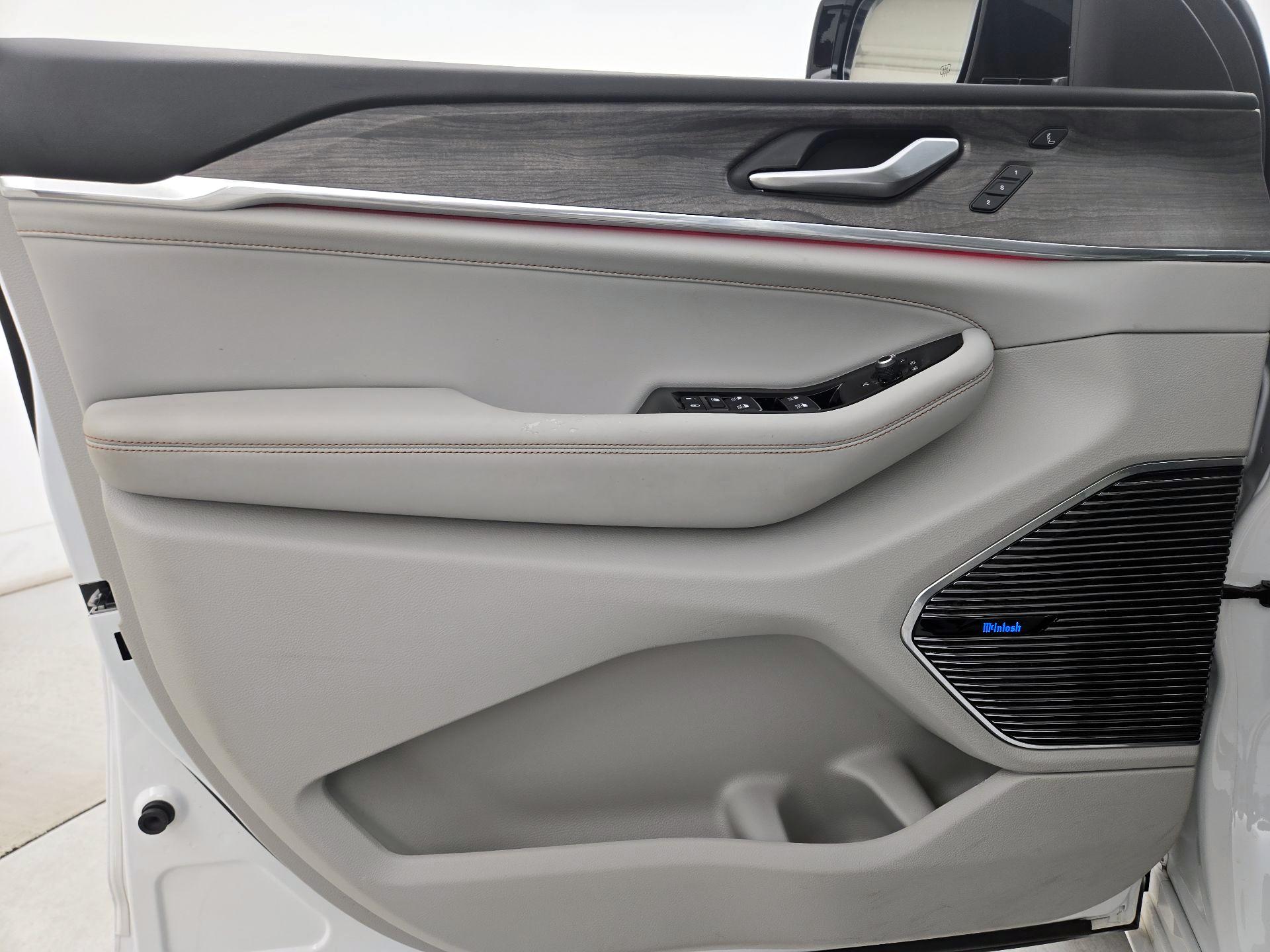 Thumbnail: 2021 Jeep Grand Cherokee L - 12