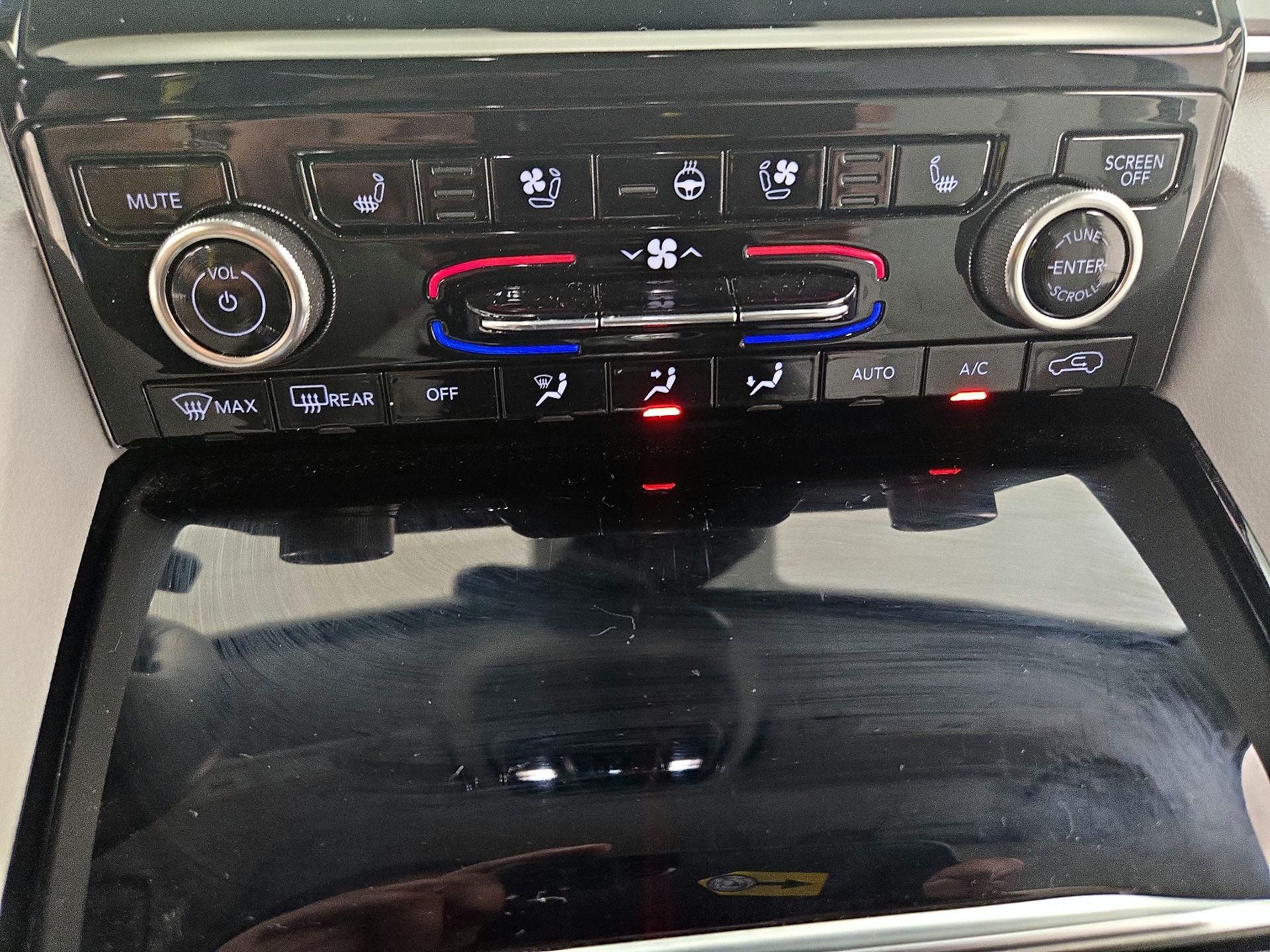 Thumbnail: 2021 Jeep Grand Cherokee L - 17