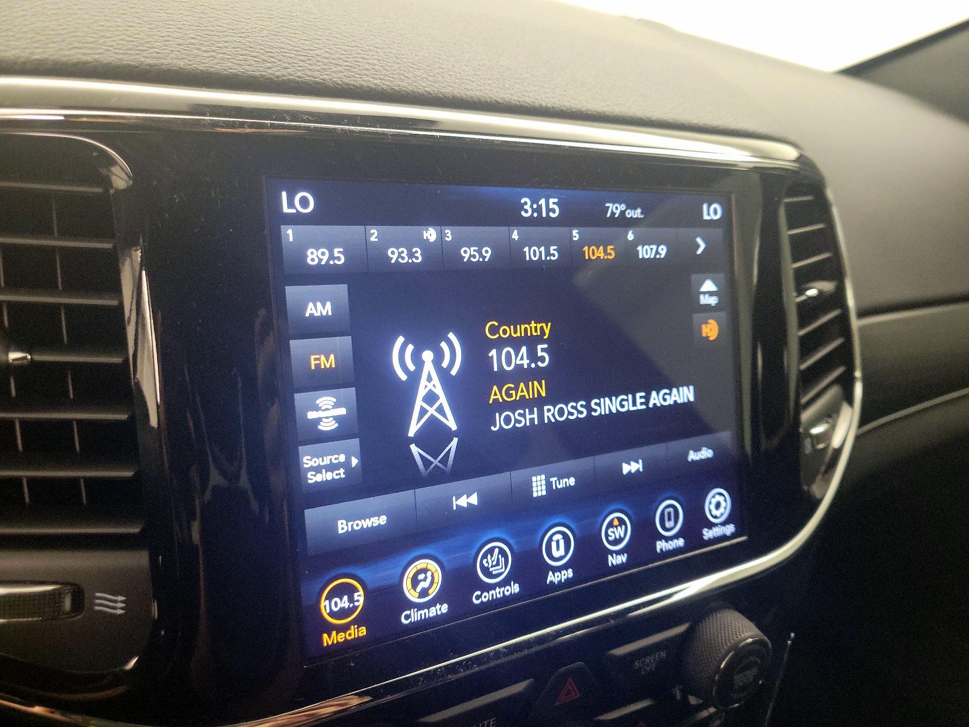 Thumbnail: 2021 Jeep Grand Cherokee - 16