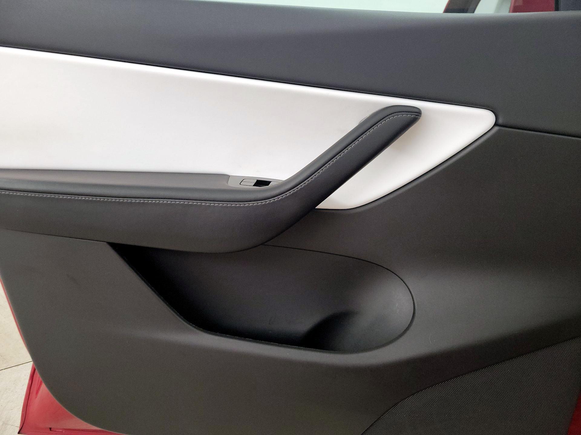 Thumbnail: 2020 Tesla Model Y - 12