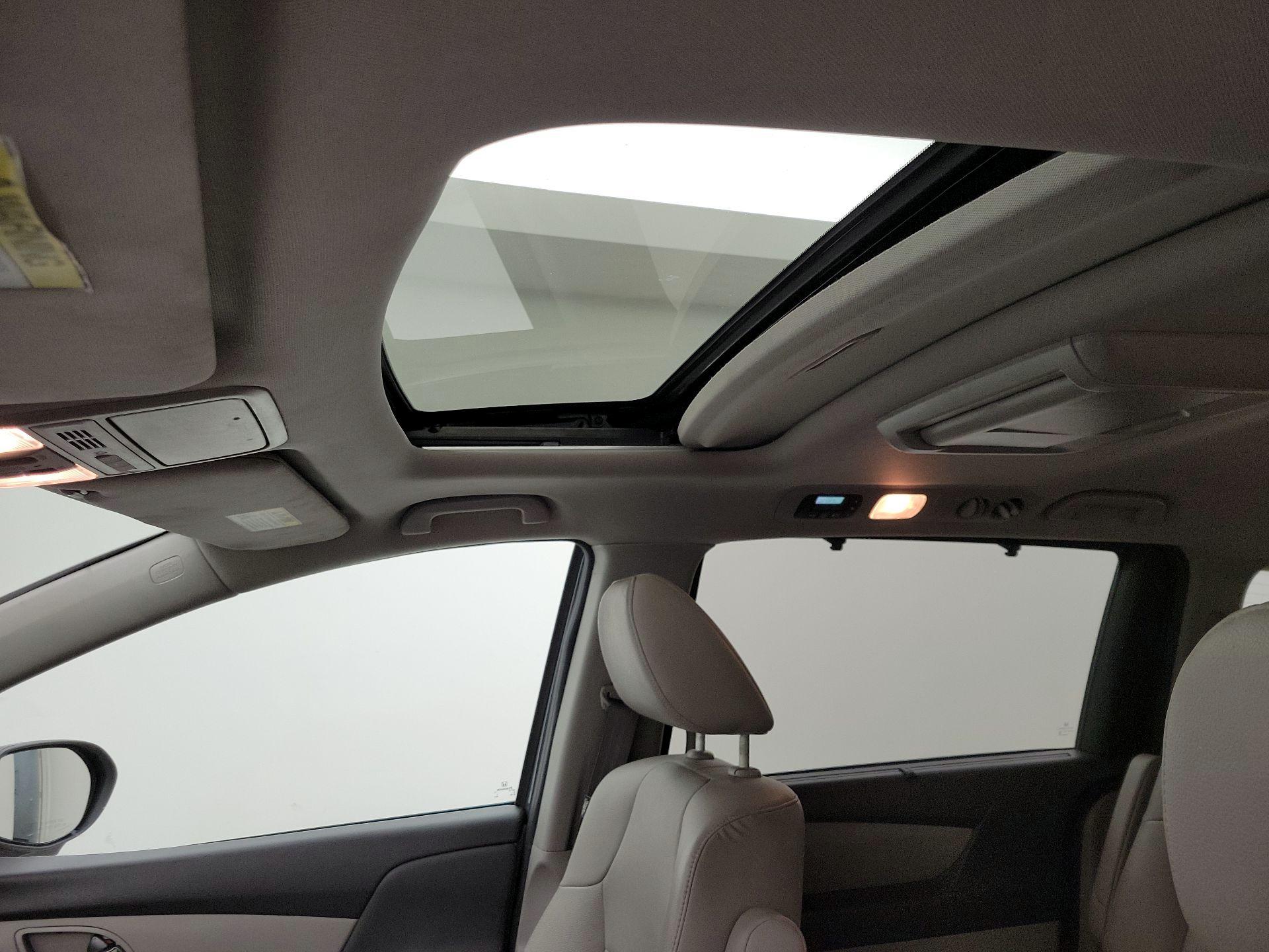 Thumbnail: 2017 Honda Odyssey - 19