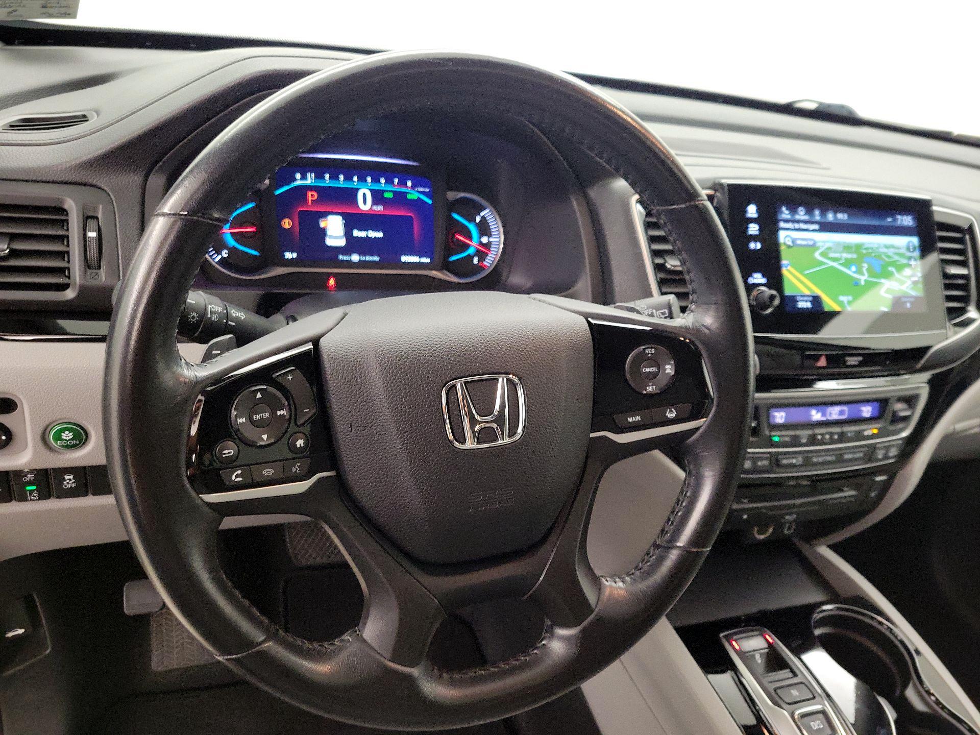 Thumbnail: 2019 Honda Pilot - 10