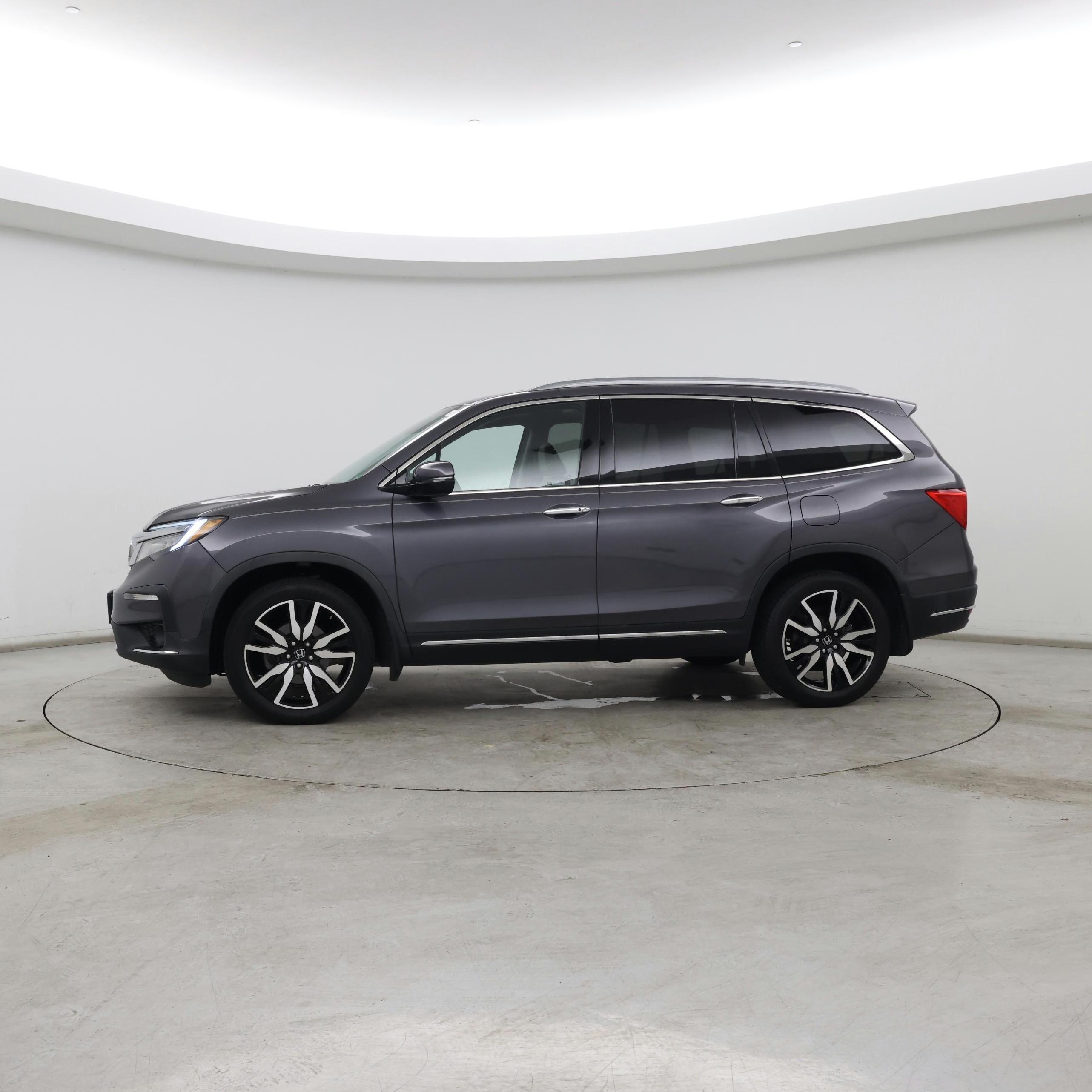 Thumbnail: 2019 Honda Pilot - 3