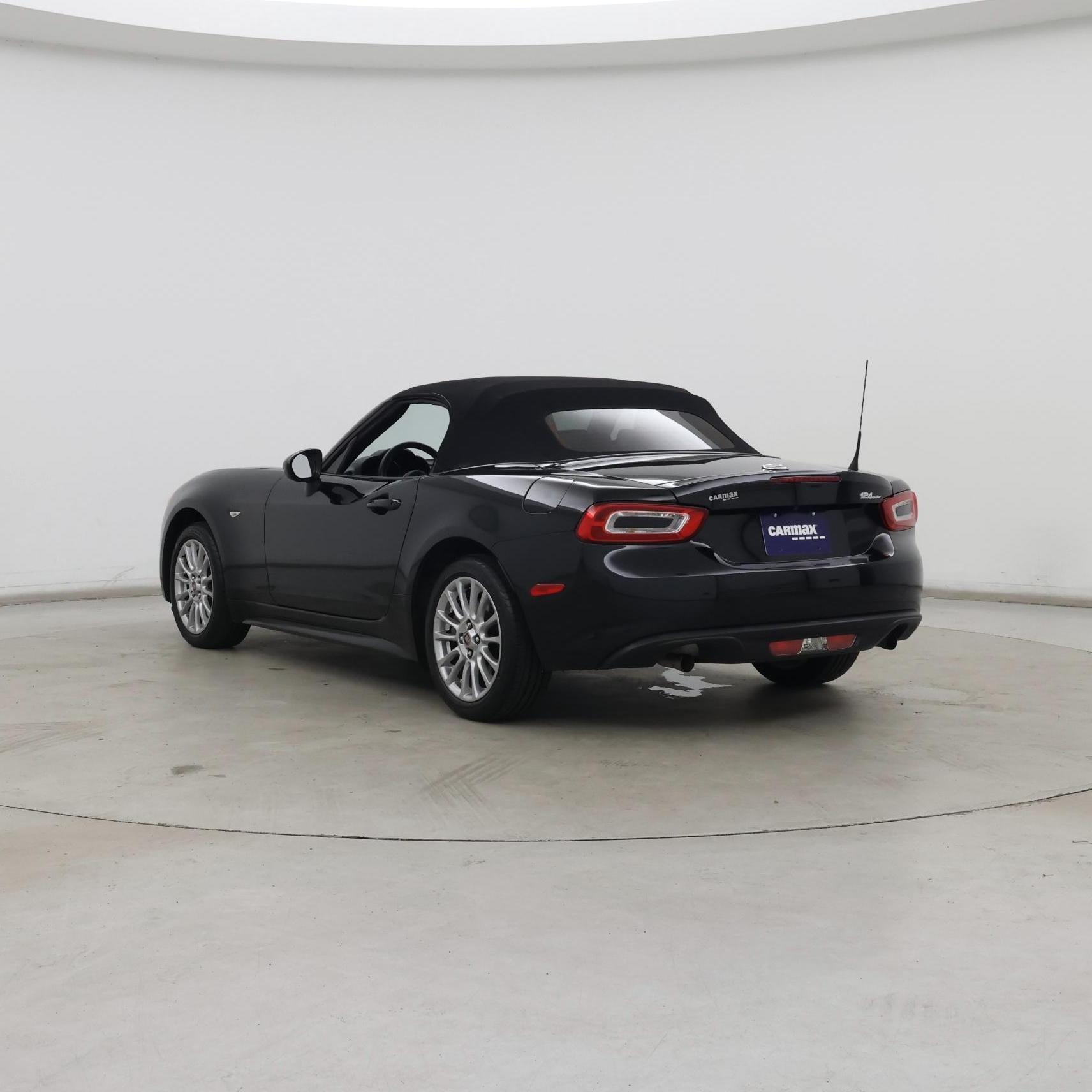 Thumbnail: 2019 Fiat 124 Spider - 2