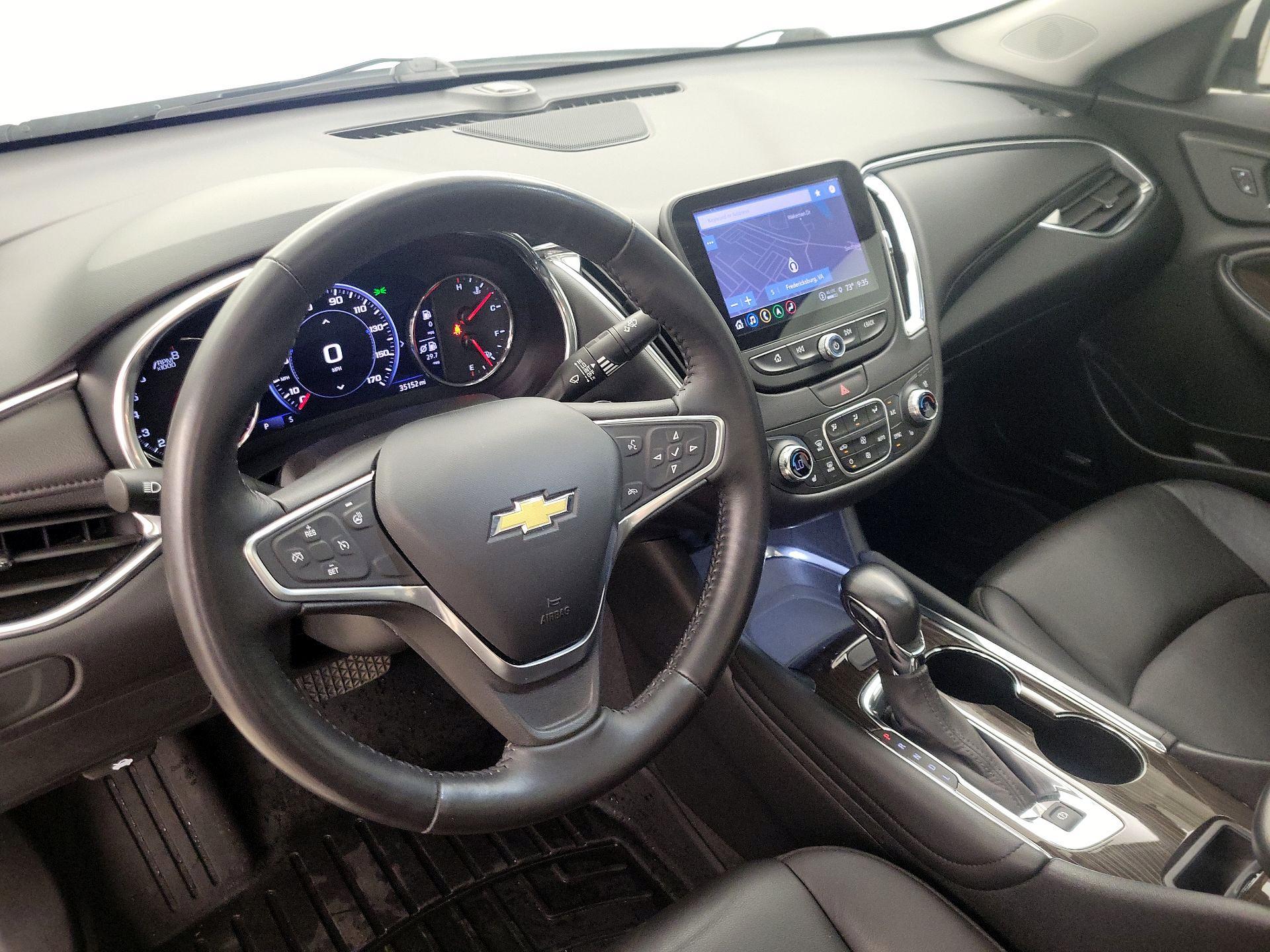 Thumbnail: 2022 Chevrolet Malibu - 9