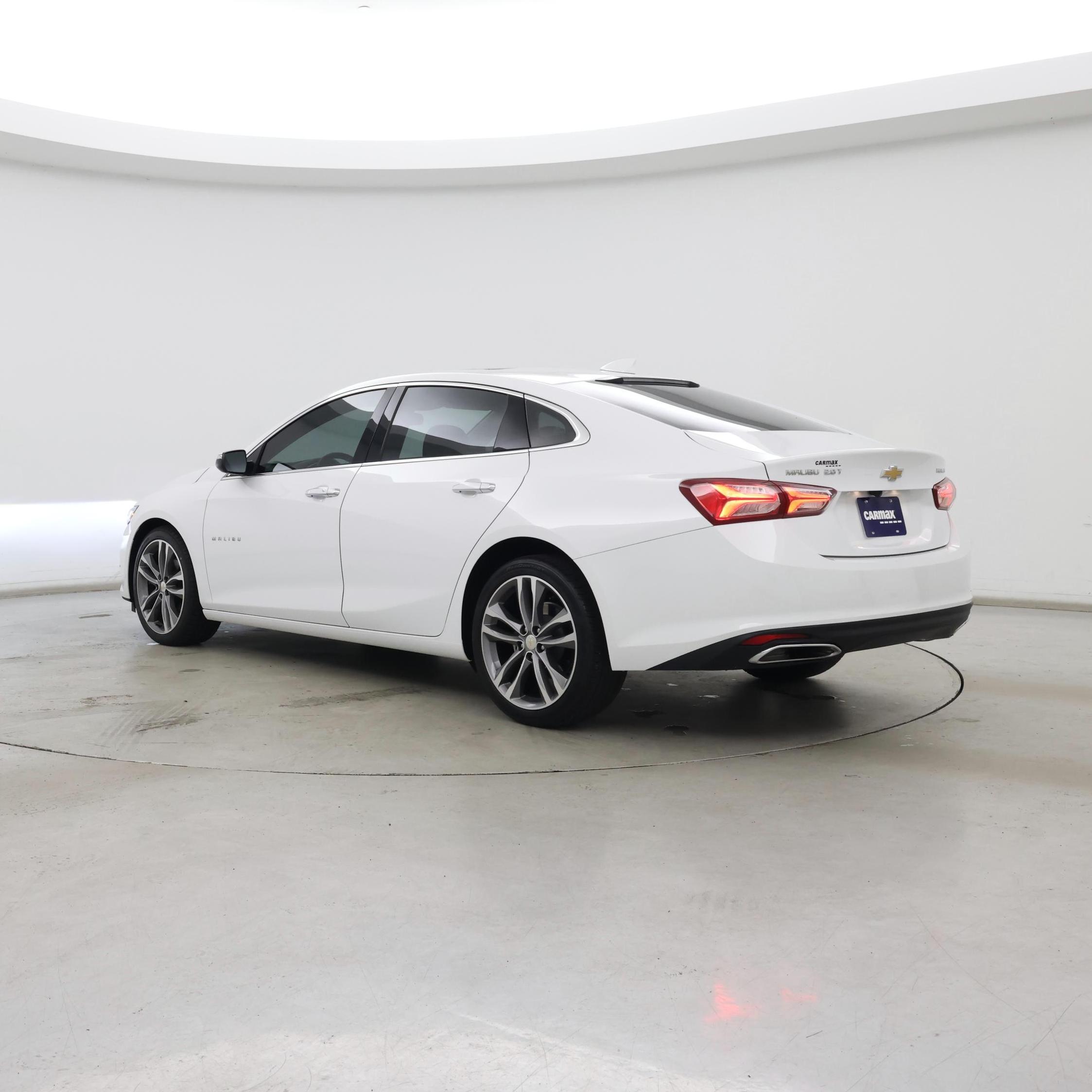 Thumbnail: 2022 Chevrolet Malibu - 2