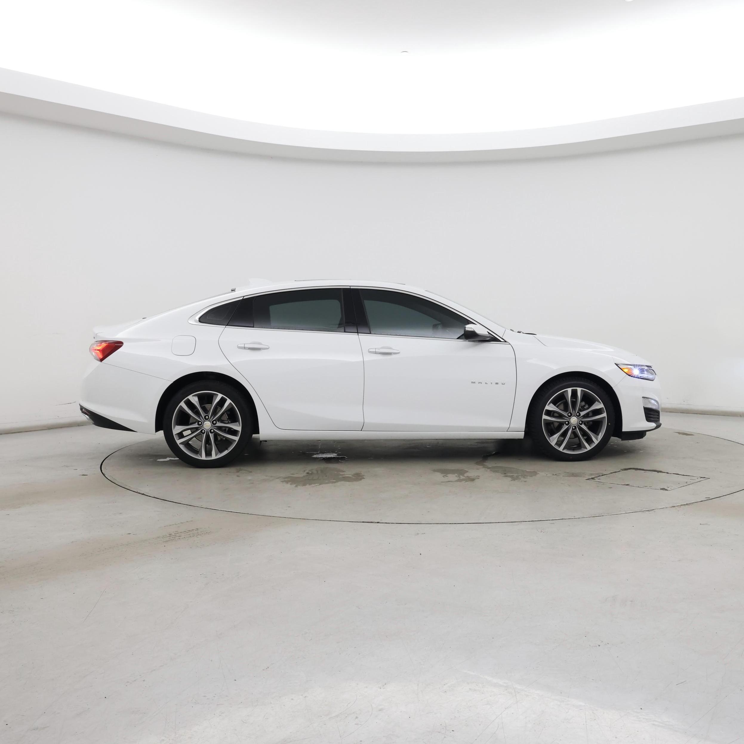 Thumbnail: 2022 Chevrolet Malibu - 7