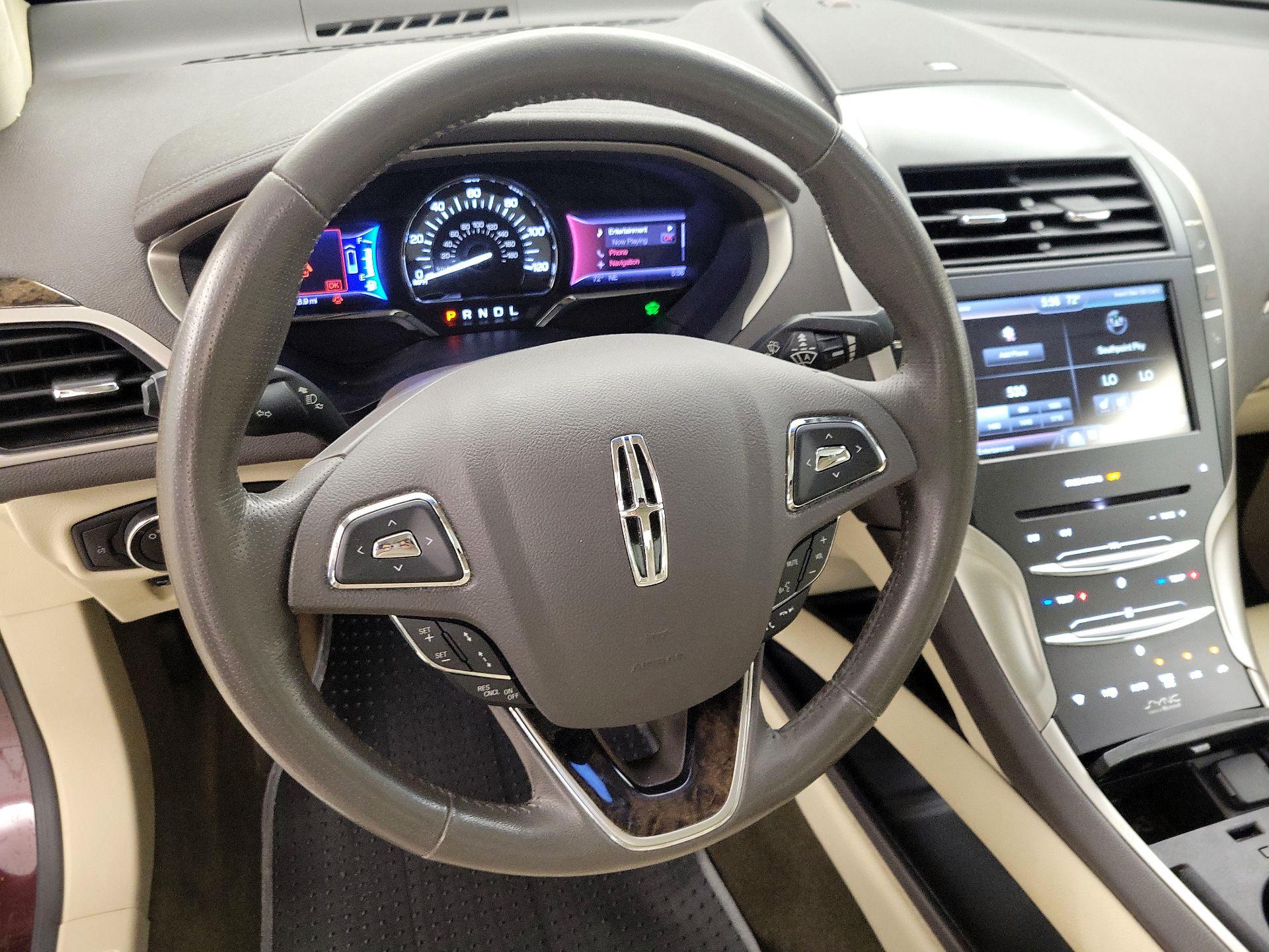 Thumbnail: 2013 Lincoln MKZ - 10