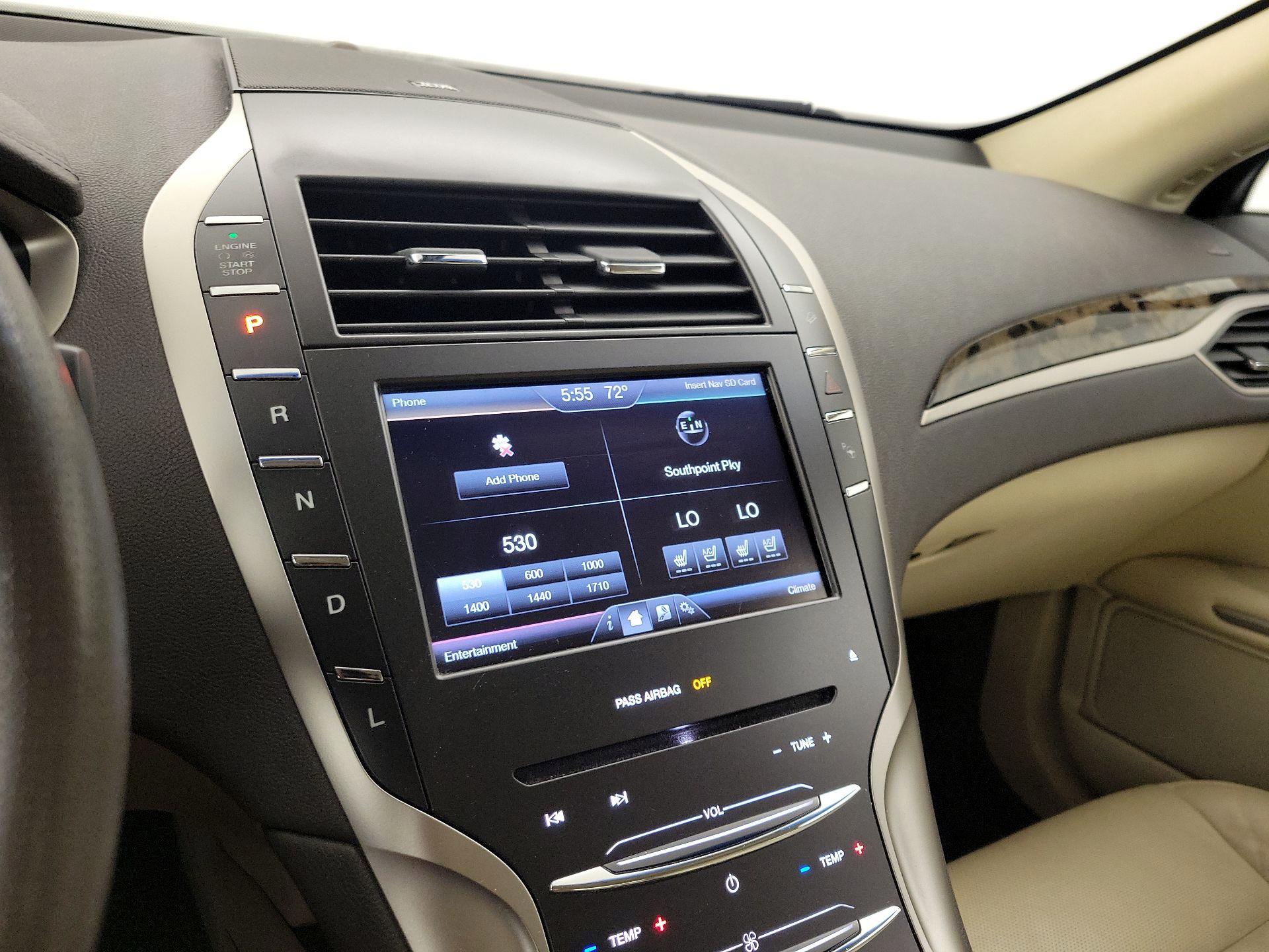 Thumbnail: 2013 Lincoln MKZ - 15
