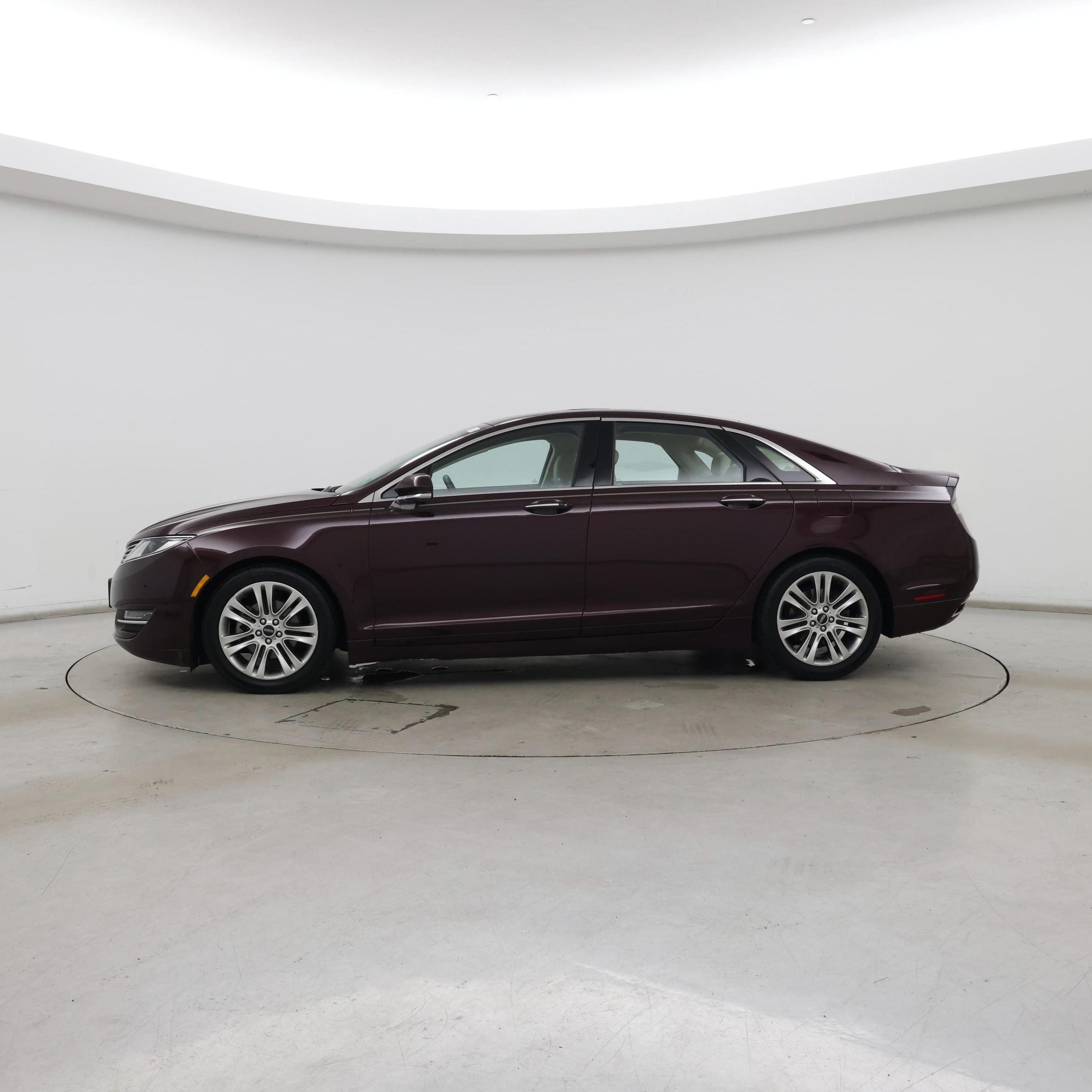 Thumbnail: 2013 Lincoln MKZ - 3