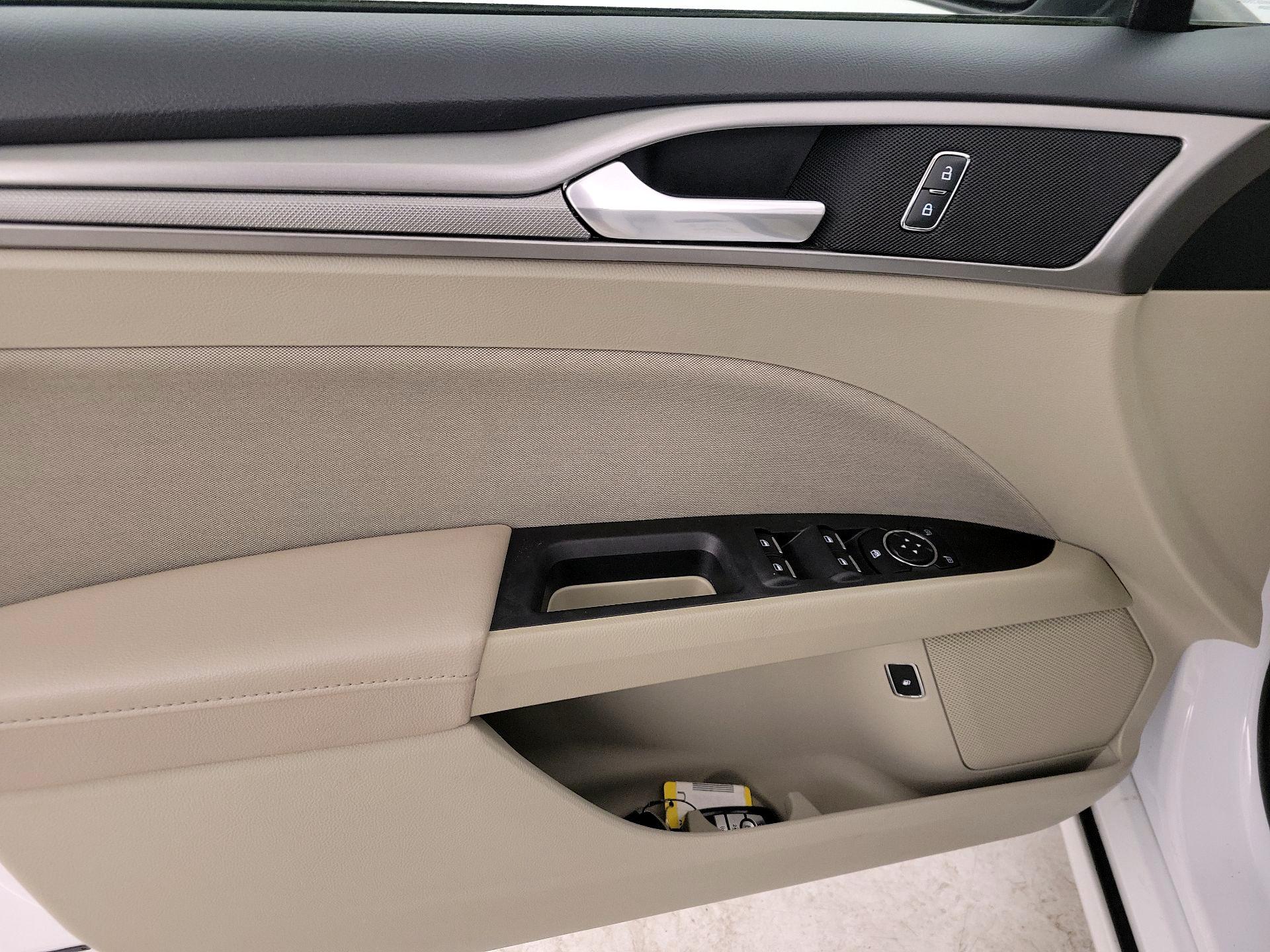 Thumbnail: 2020 Ford Fusion - 12