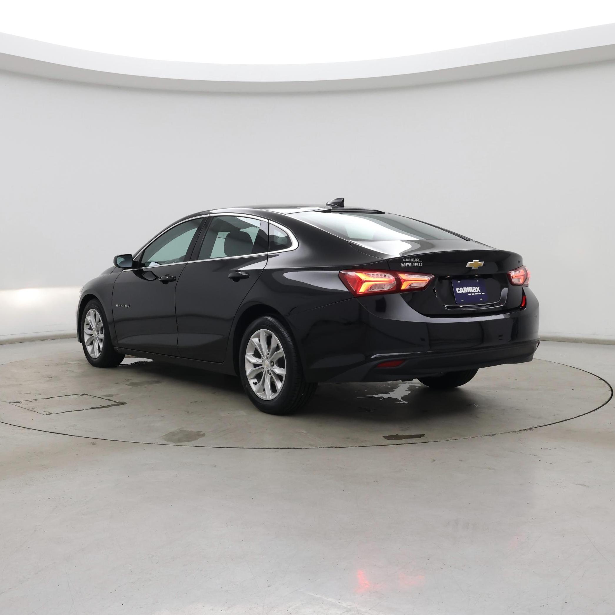 Thumbnail: 2021 Chevrolet Malibu - 2