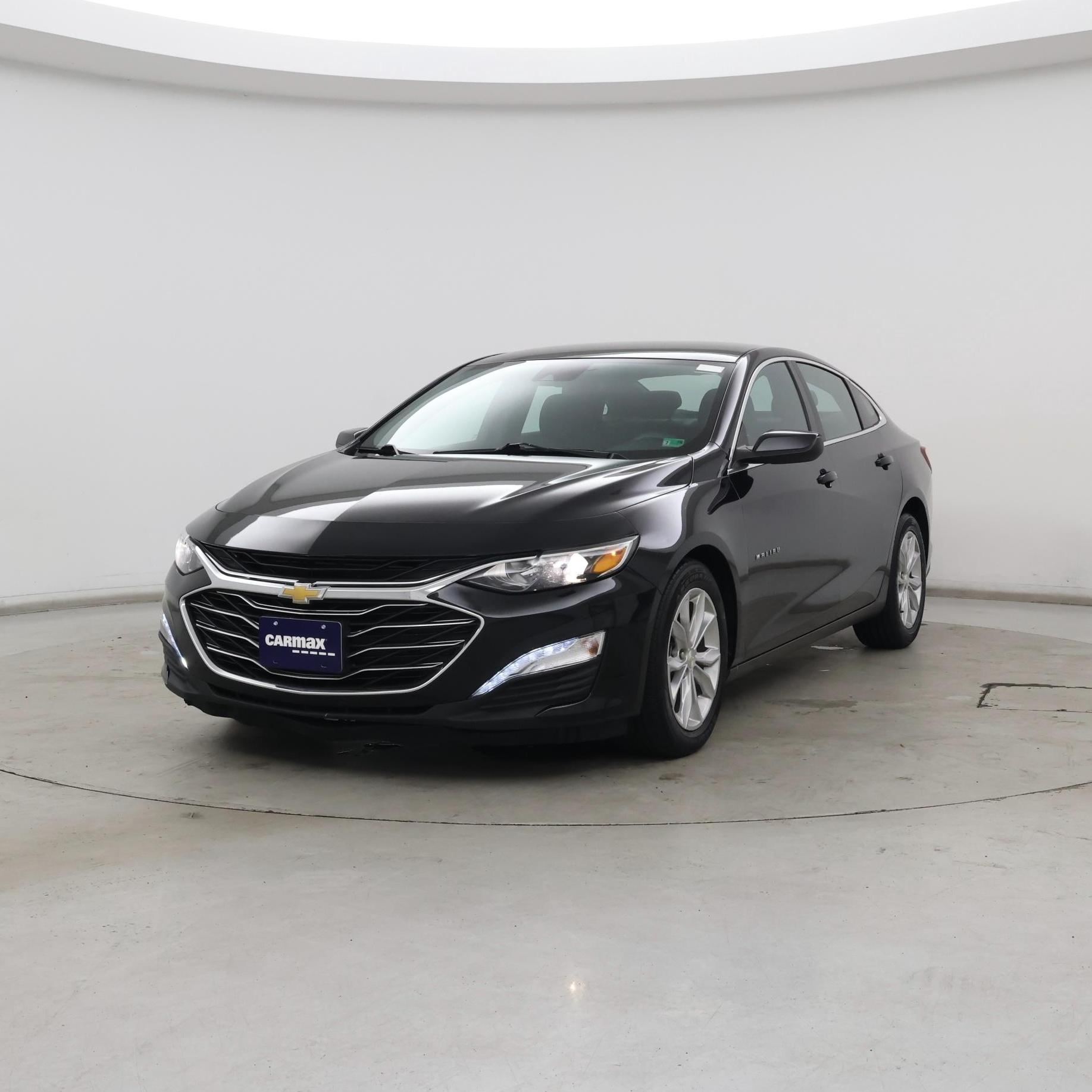 Thumbnail: 2021 Chevrolet Malibu - 4