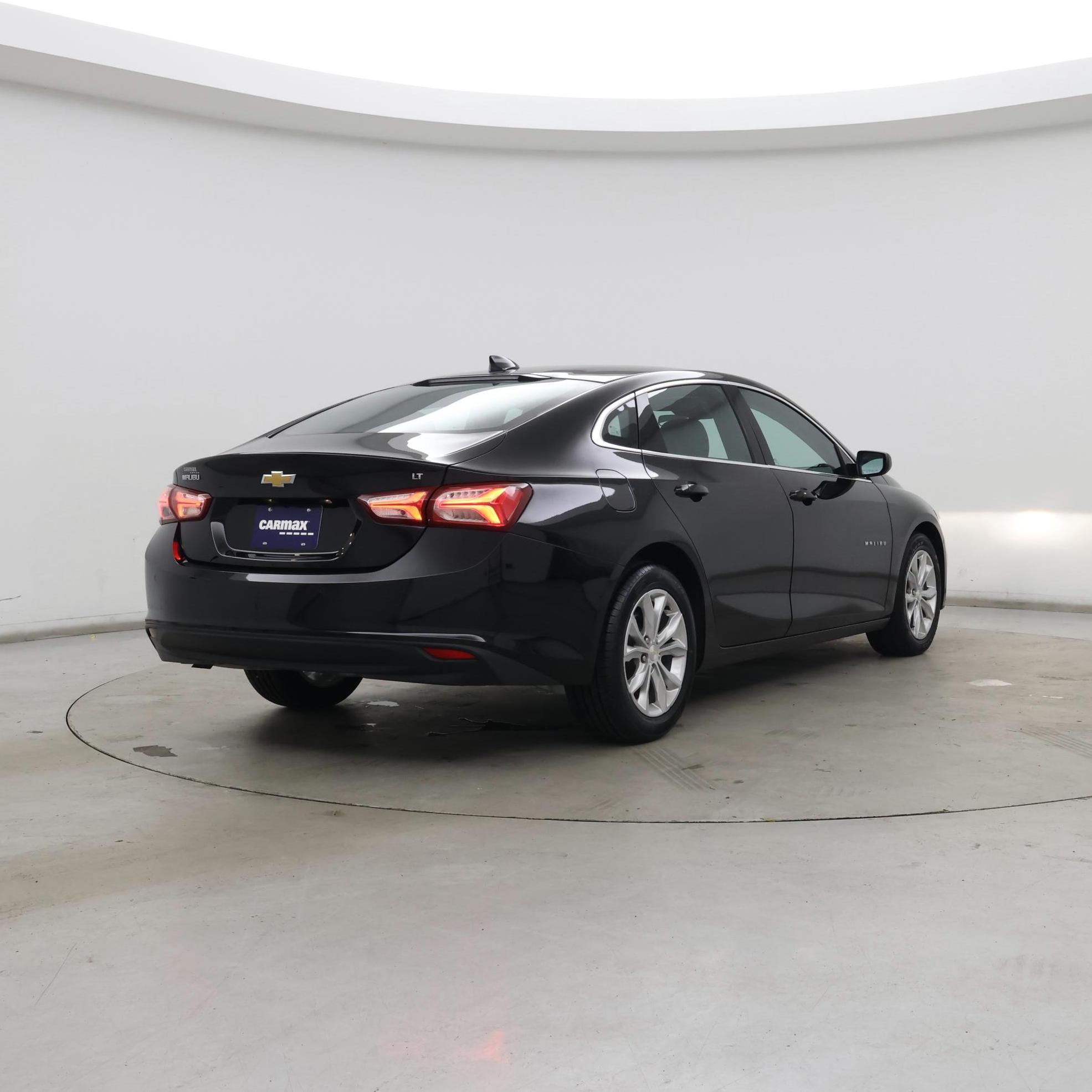 Thumbnail: 2021 Chevrolet Malibu - 8