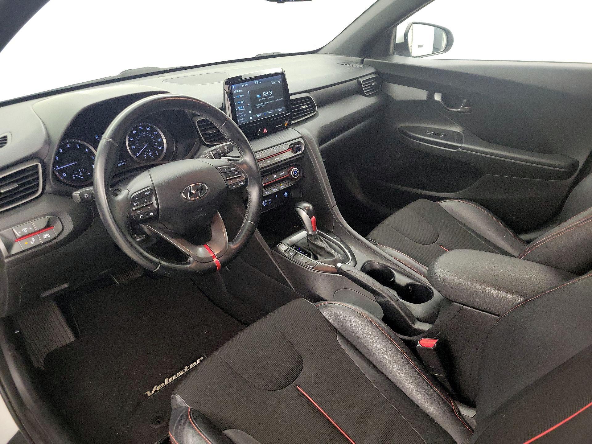 Thumbnail: 2020 Hyundai Veloster - 9