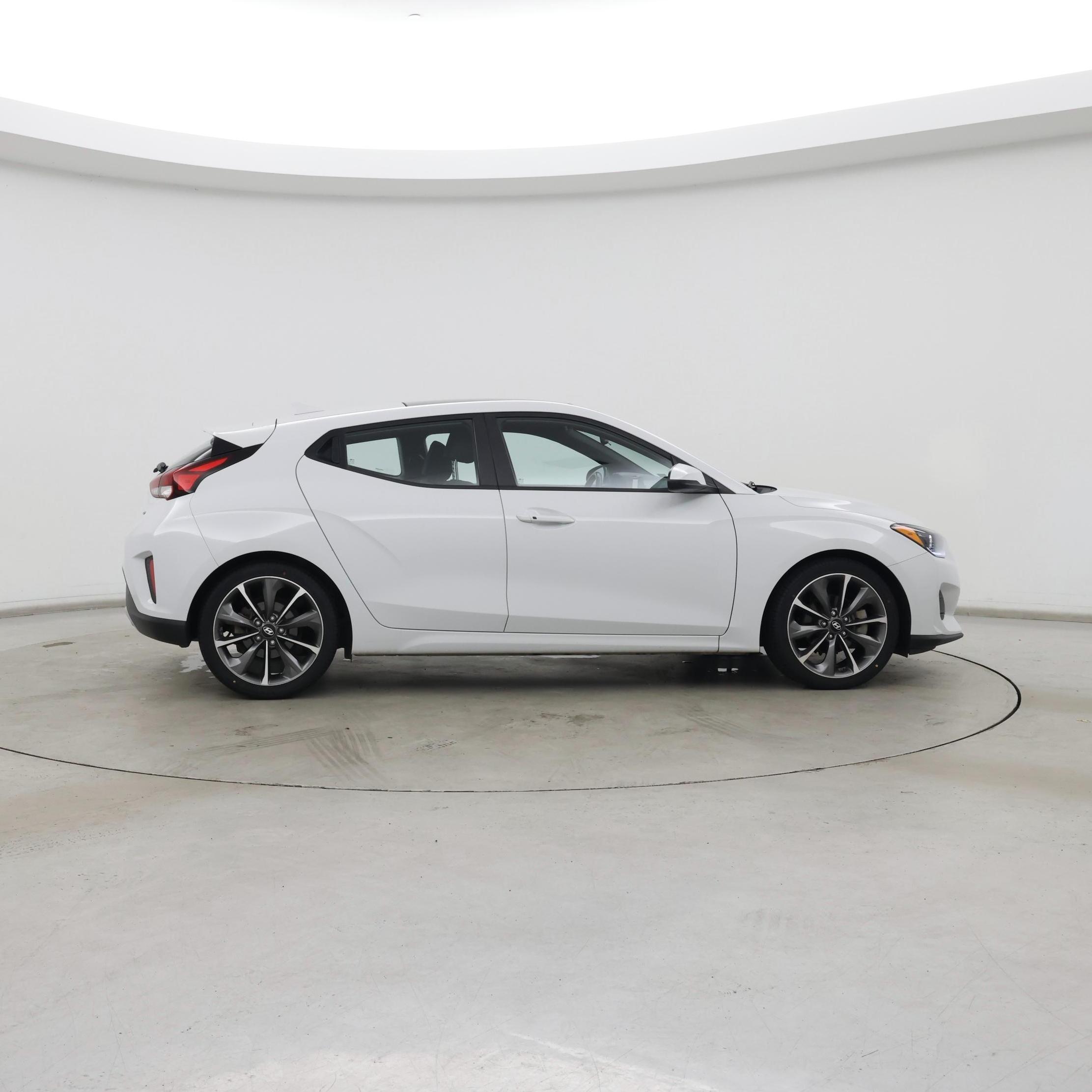 Thumbnail: 2020 Hyundai Veloster - 7