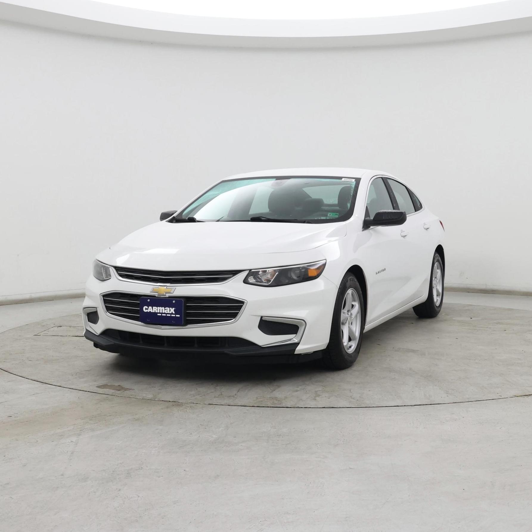 Thumbnail: 2017 Chevrolet Malibu - 4