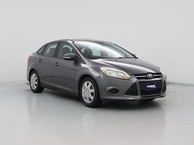 Gray 2014 Ford Focus SE